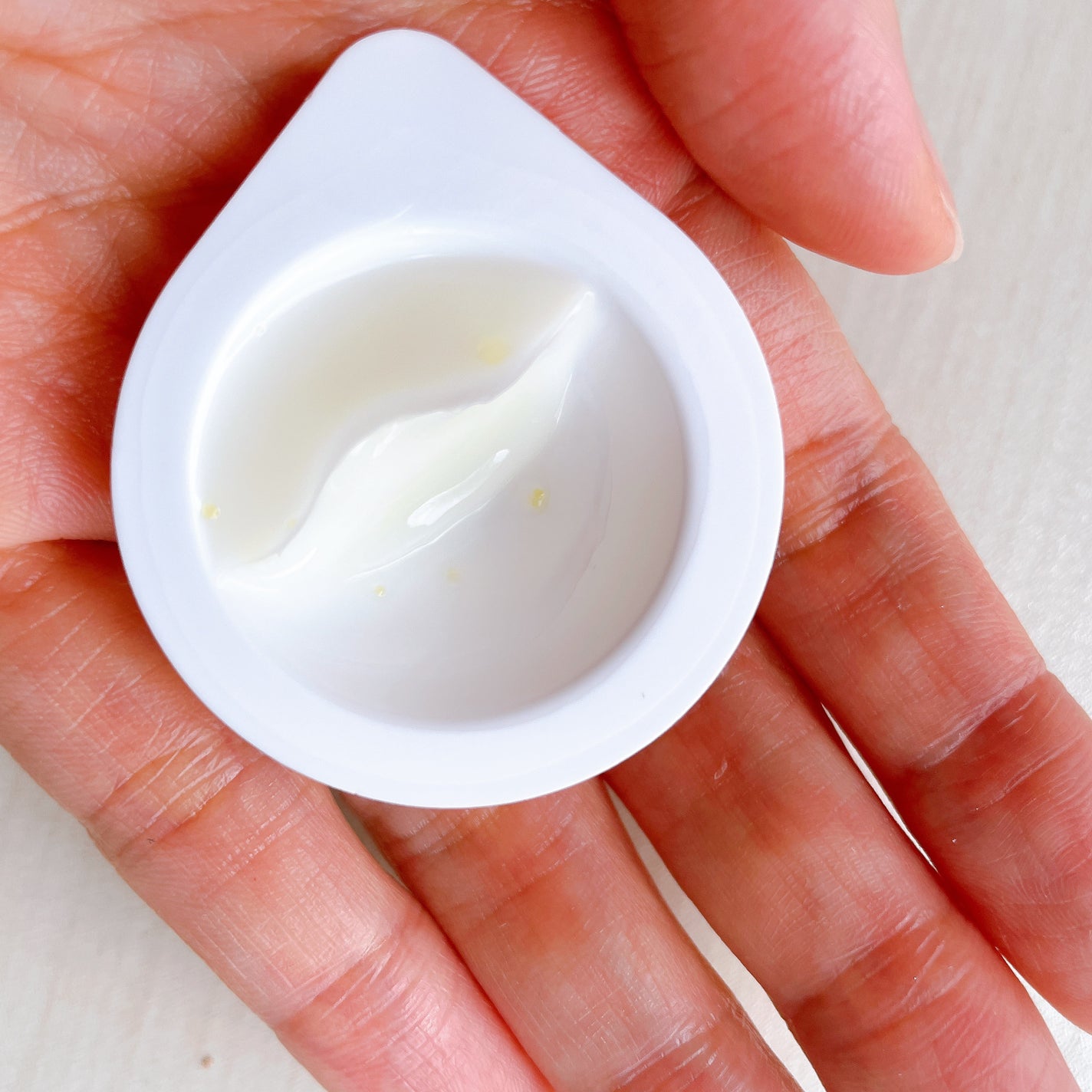 プロテインコアワンカプセルスリープマスク/VELLA/フェイスクリームを使ったクチコミ(3枚目)