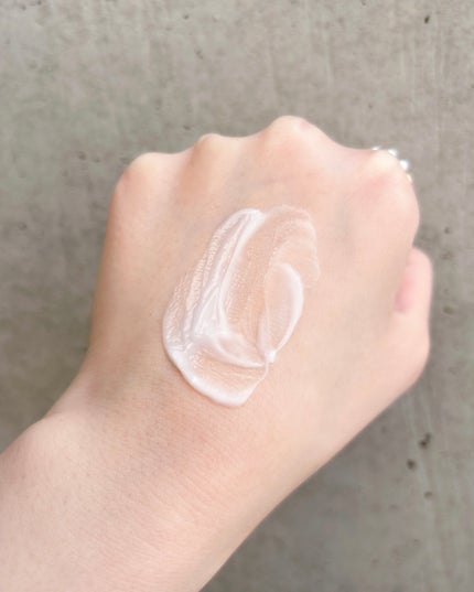 アクア アレゴリア ハンドクリーム ローザ ロッサ/GUERLAIN/ハンドクリームを使ったクチコミ(4枚目)