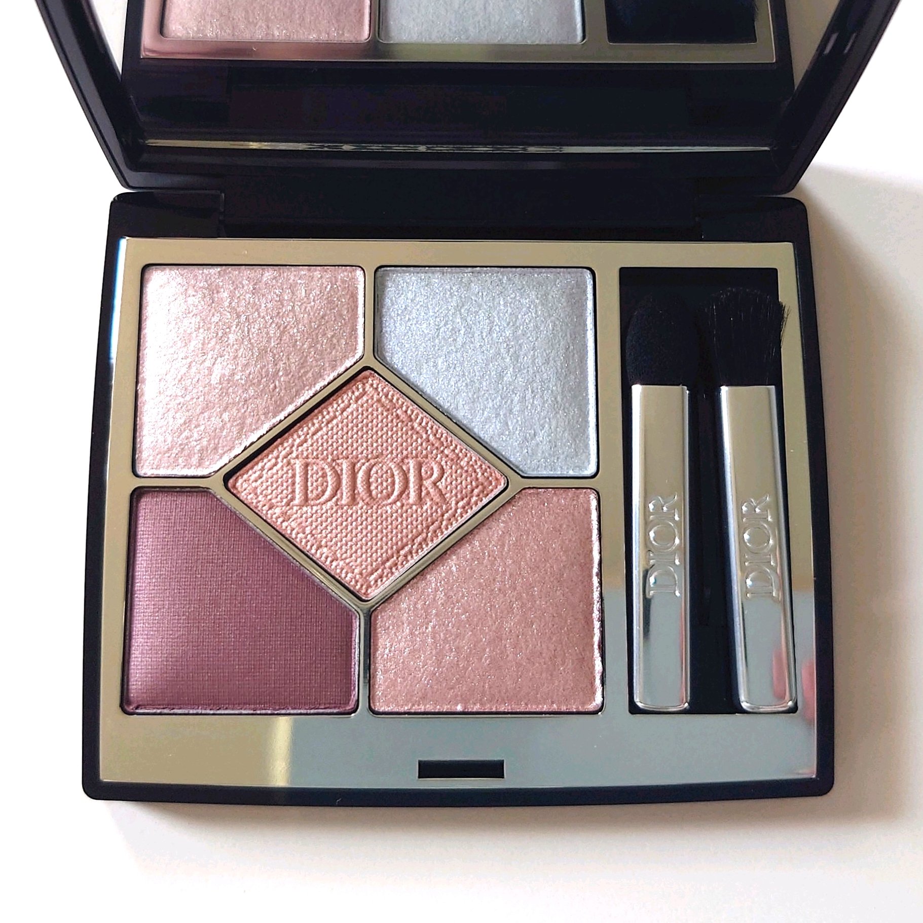 ディオールショウ サンク クルール/Dior/アイシャドウを使ったクチコミ（3枚目）