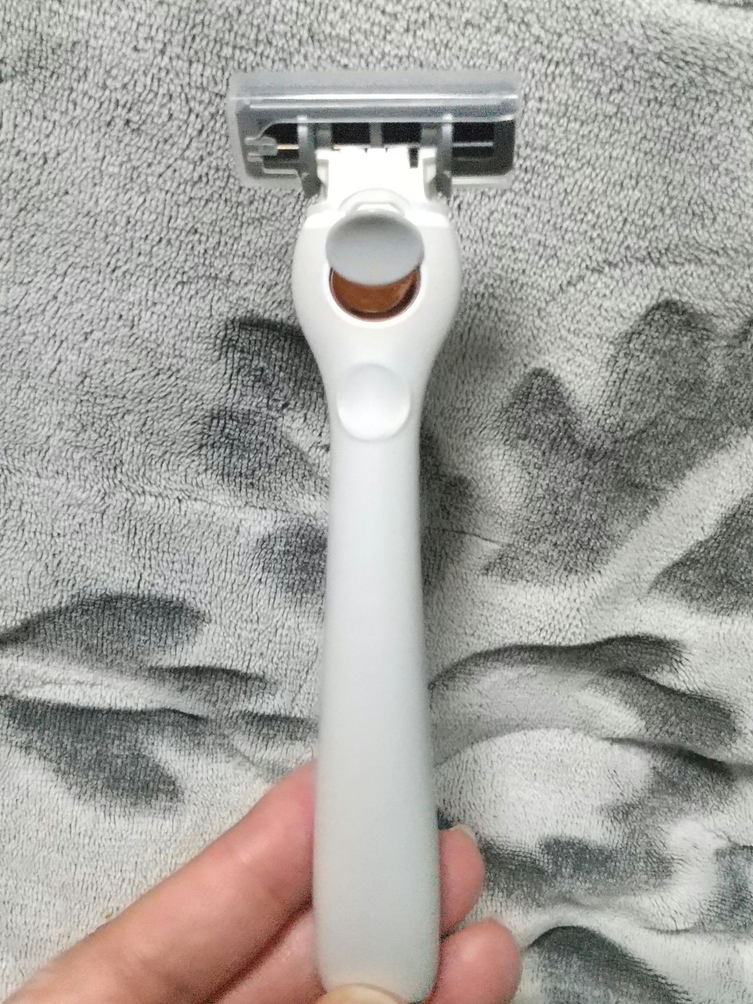 サロンプラス サロンプラス トーンアップ ボディシェーバーのクチコミ「【使った商品】サロンプラス トーンアップ ボディシェーバー
【商品の特徴】ボディシェーバー
【.....」（3枚目）