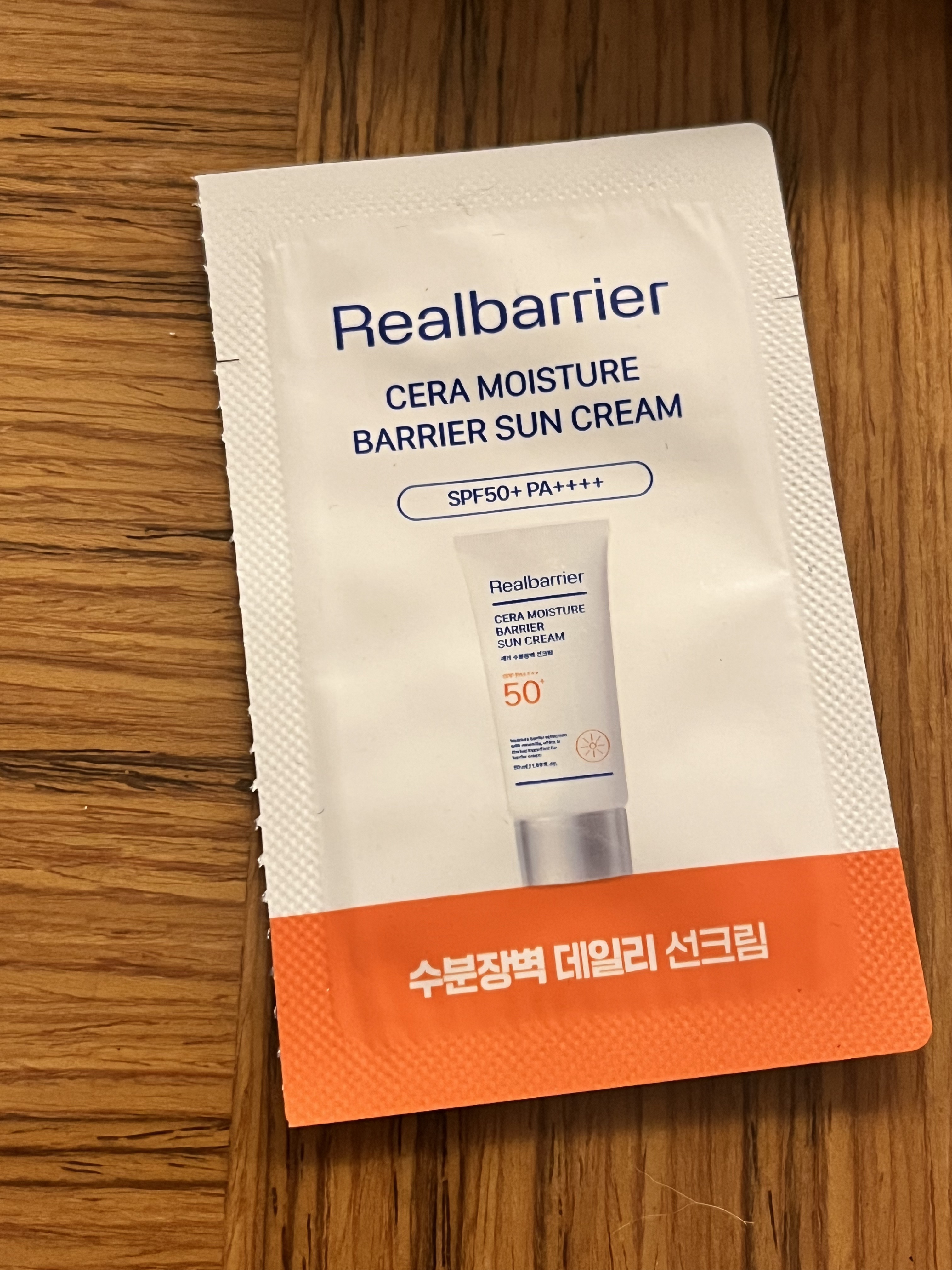 セラ水分バリア日焼け止め/Real Barrier/日焼け止めクリームを使ったクチコミ（1枚目）