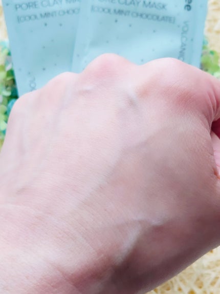 スーパーヴォルカニック ポア クレイマスク クールミントチョコレート/innisfree/洗い流すパック・マスクを使ったクチコミ(5枚目)