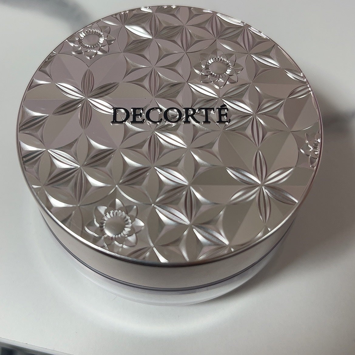 フェイスパウダー/DECORTÉ/ルースパウダーを使ったクチコミ(1枚目)