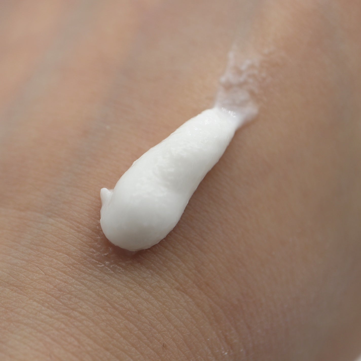 カネボウ ラッピング ボディ ポリッシャー/KANEBO/スクラブ・ゴマージュを使ったクチコミ(2枚目)