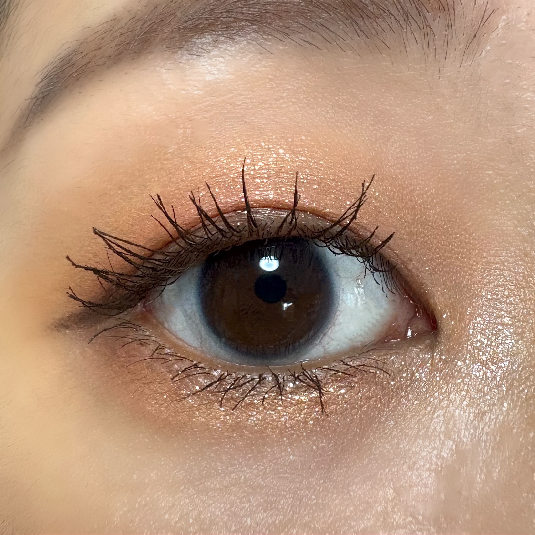 ソフトブラーリングアイパレット/wakemake/アイシャドウパレットを使ったクチコミ（3枚目）