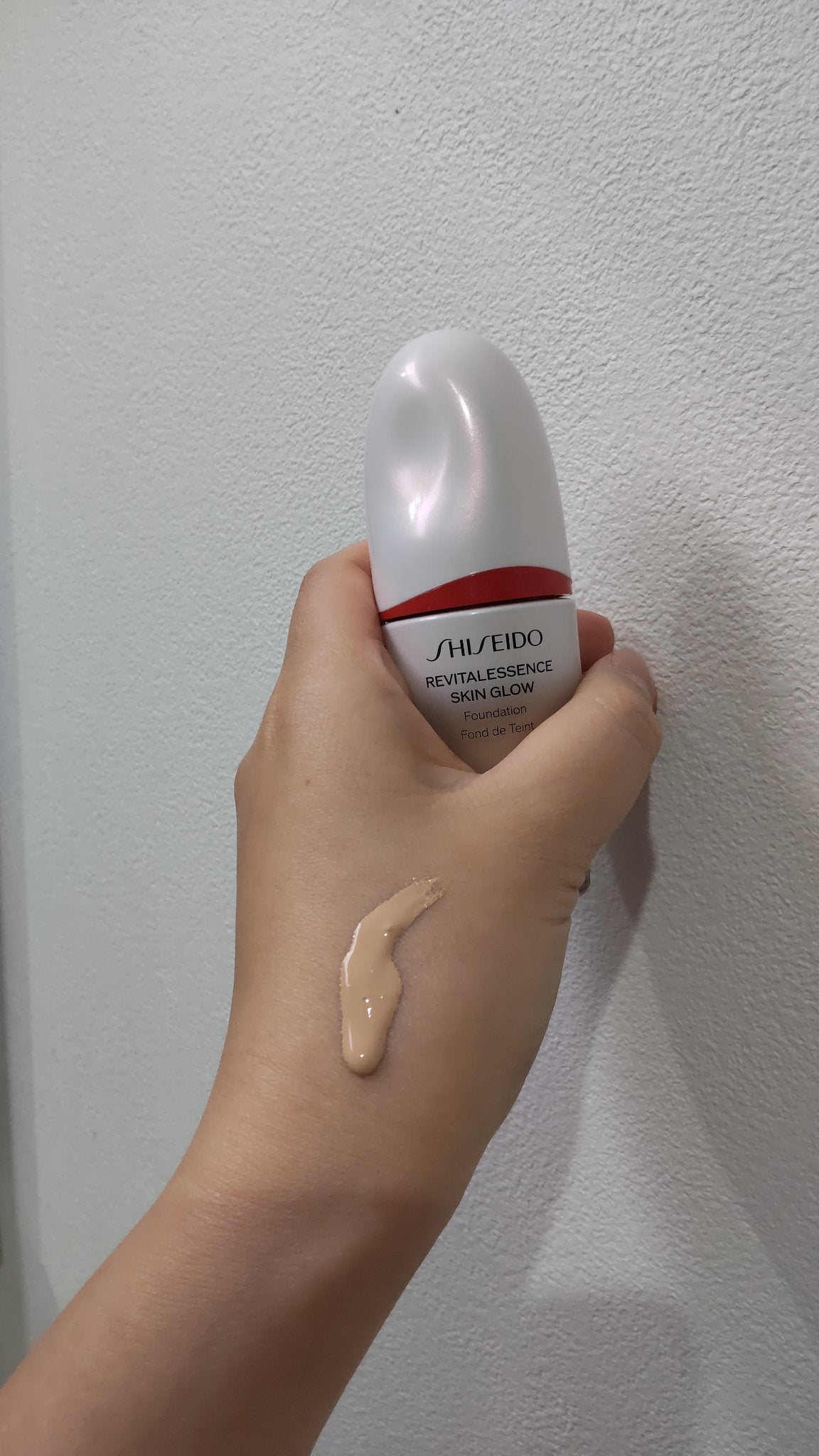 エッセンス スキングロウ ファンデーション/SHISEIDO/リキッドファンデーションを使ったクチコミ(2枚目)