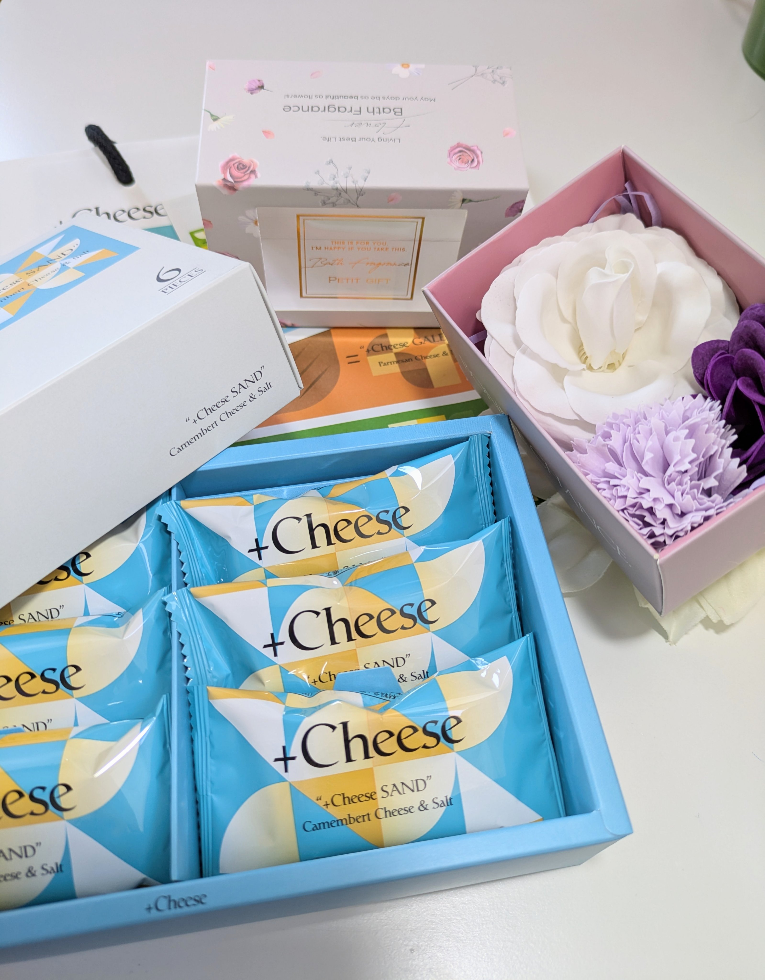 メルシーボンジョルネミニボックス フラワー入浴剤/Q-FLA（キューフラ）/入浴剤セットを使ったクチコミ（1枚目）