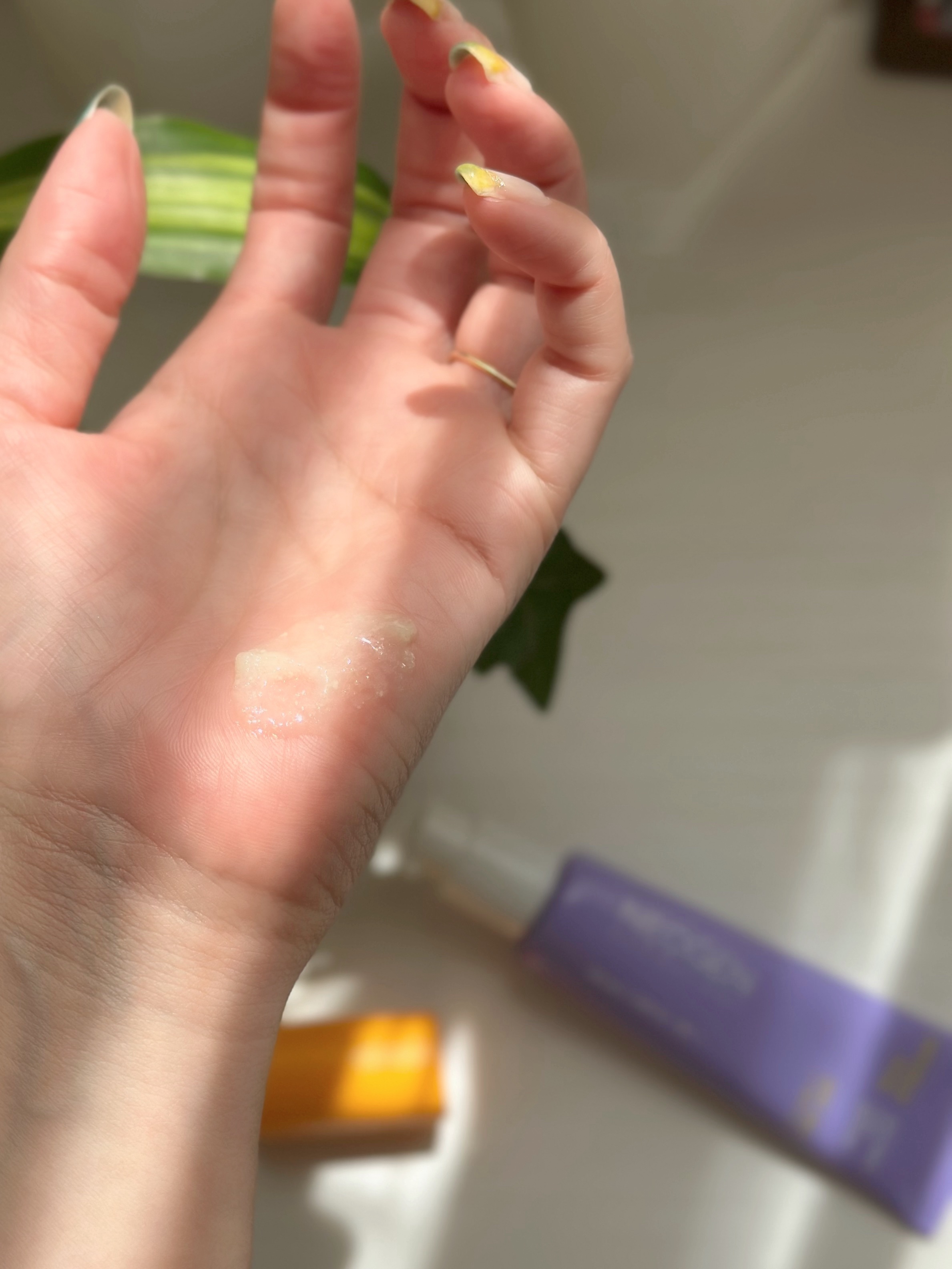 ダブルビダウォータリーサンセラム/NEOGEN/日焼け止めジェルを使ったクチコミ（2枚目）