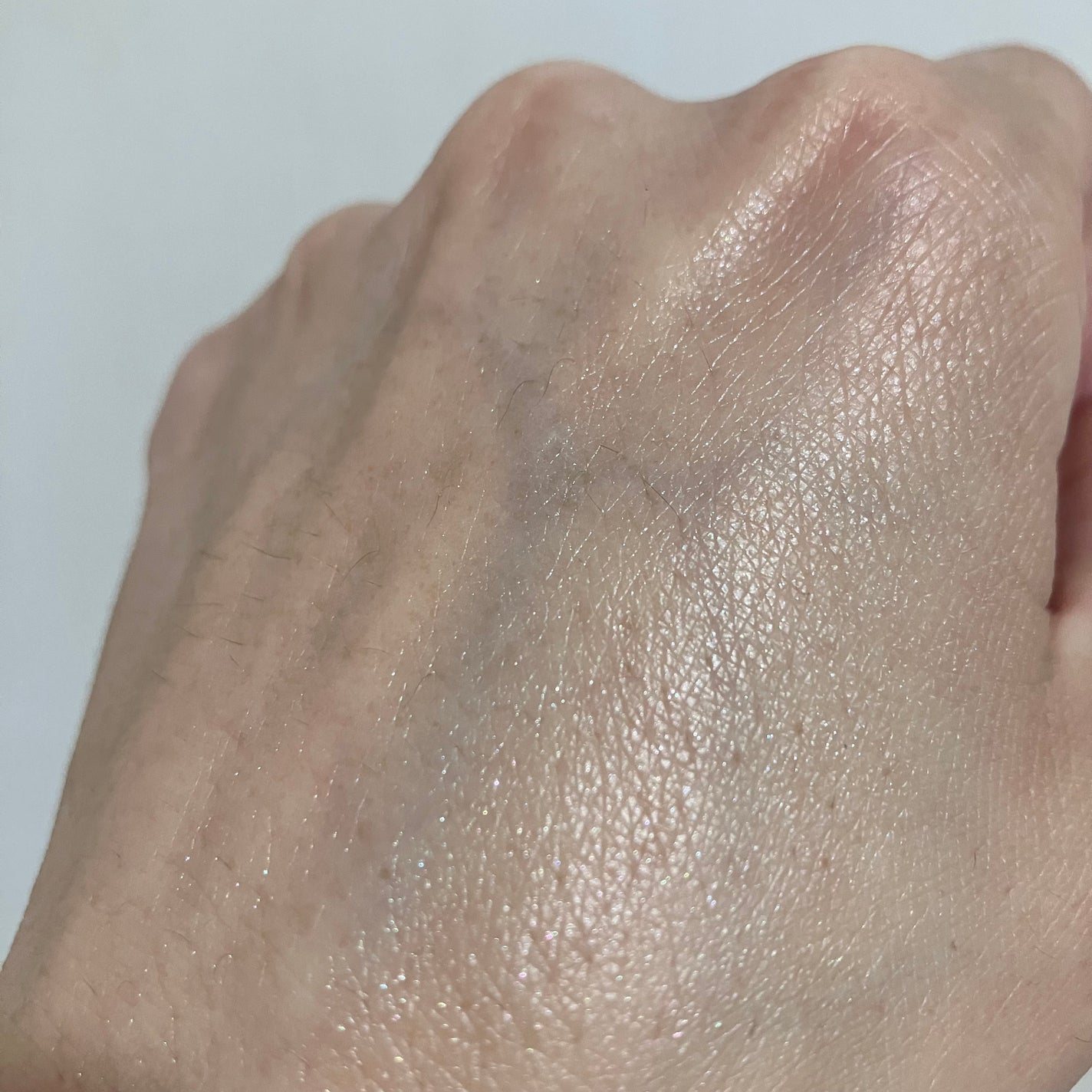 ミモザ on LIPS 「Typology.T31リキッドタイプのハイライターです。エト..」(4枚目)