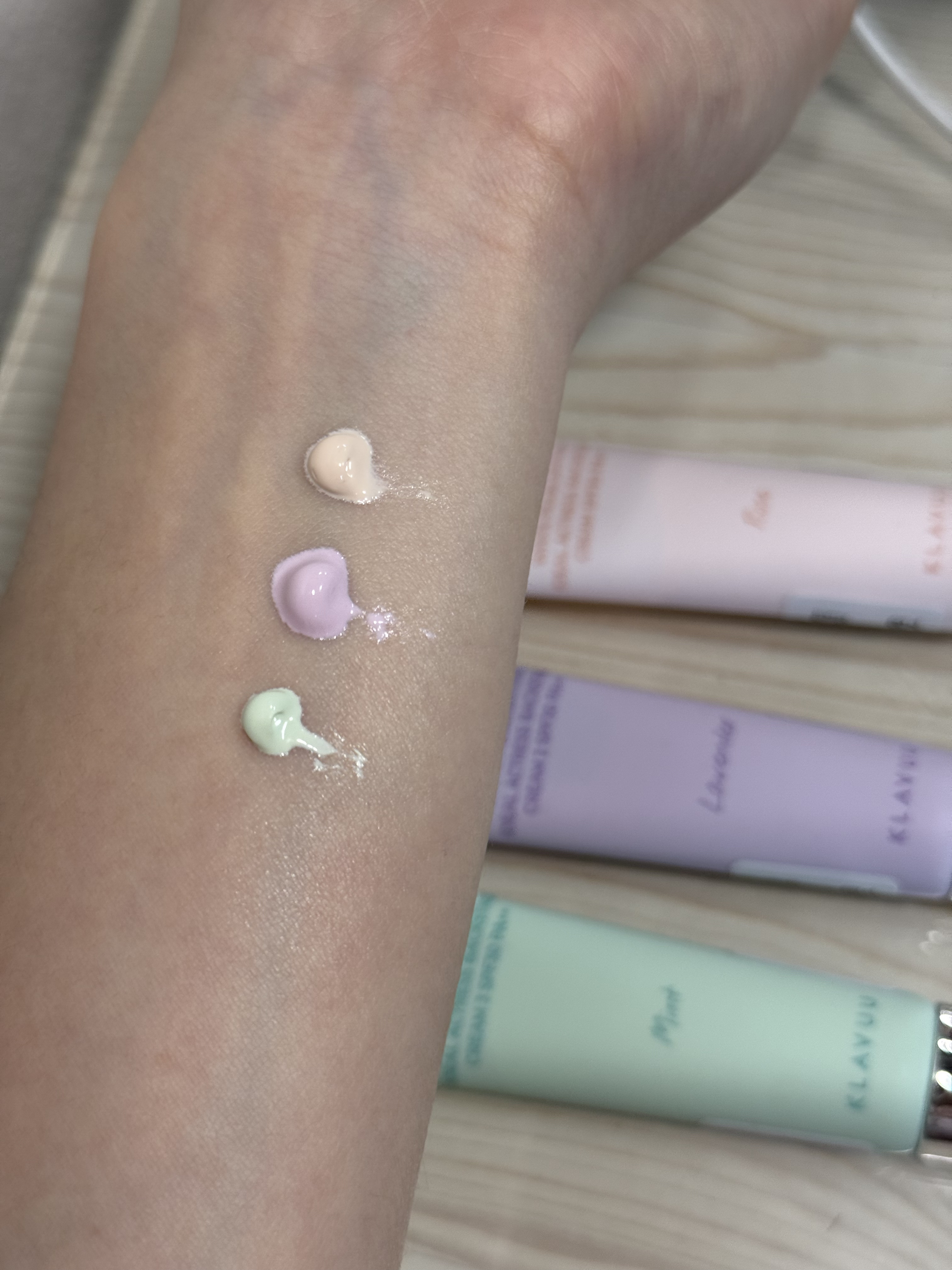 WHITE PEARLSATION  IDEAL ACTRESS BACKSTAGE CREAM/KLAVUU/化粧下地を使ったクチコミ（2枚目）