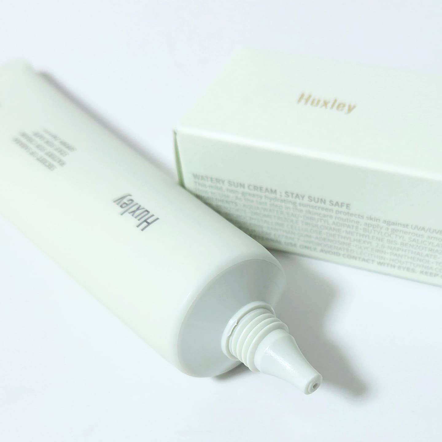 ウォータリーサンクリーム；ステイサンセーフ/Huxley/日焼け止めクリームを使ったクチコミ（3枚目）