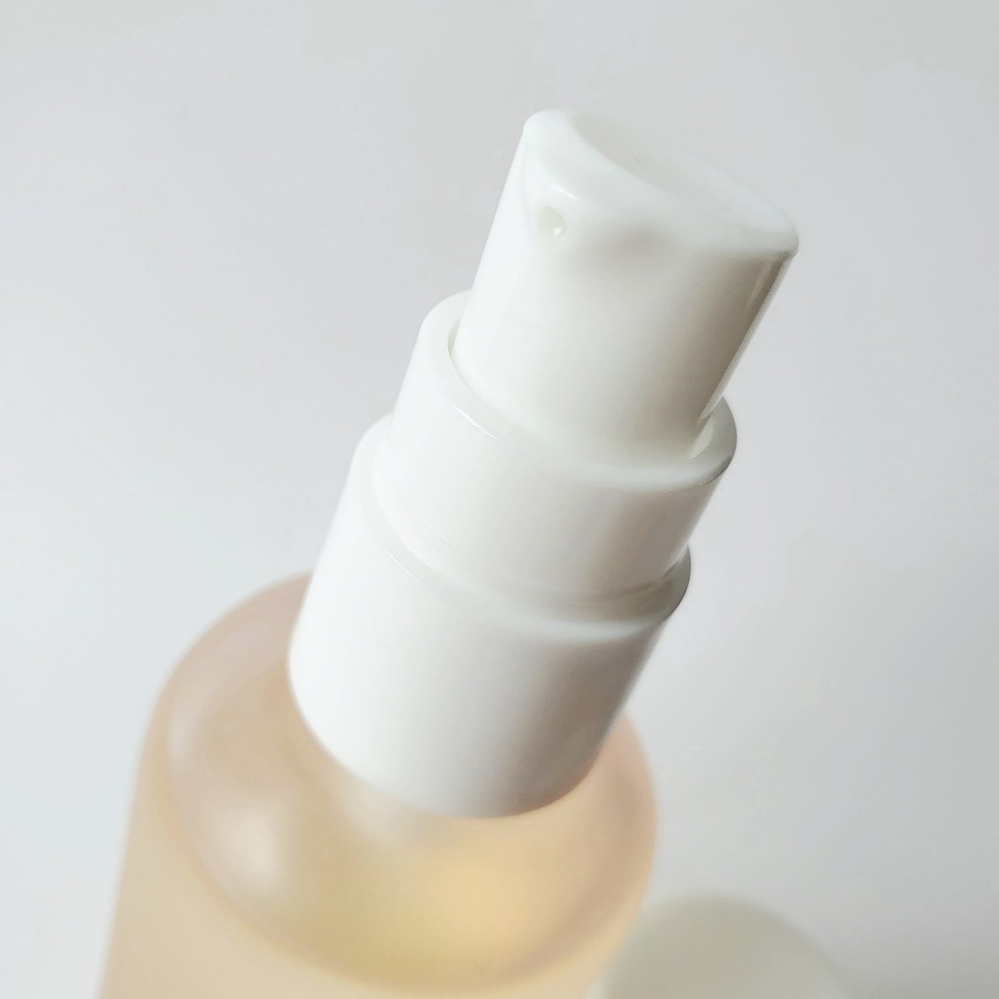 スタイリングオイル<ナチュラル&ライトウェット>/COHARU/ヘアオイルを使ったクチコミ(5枚目)