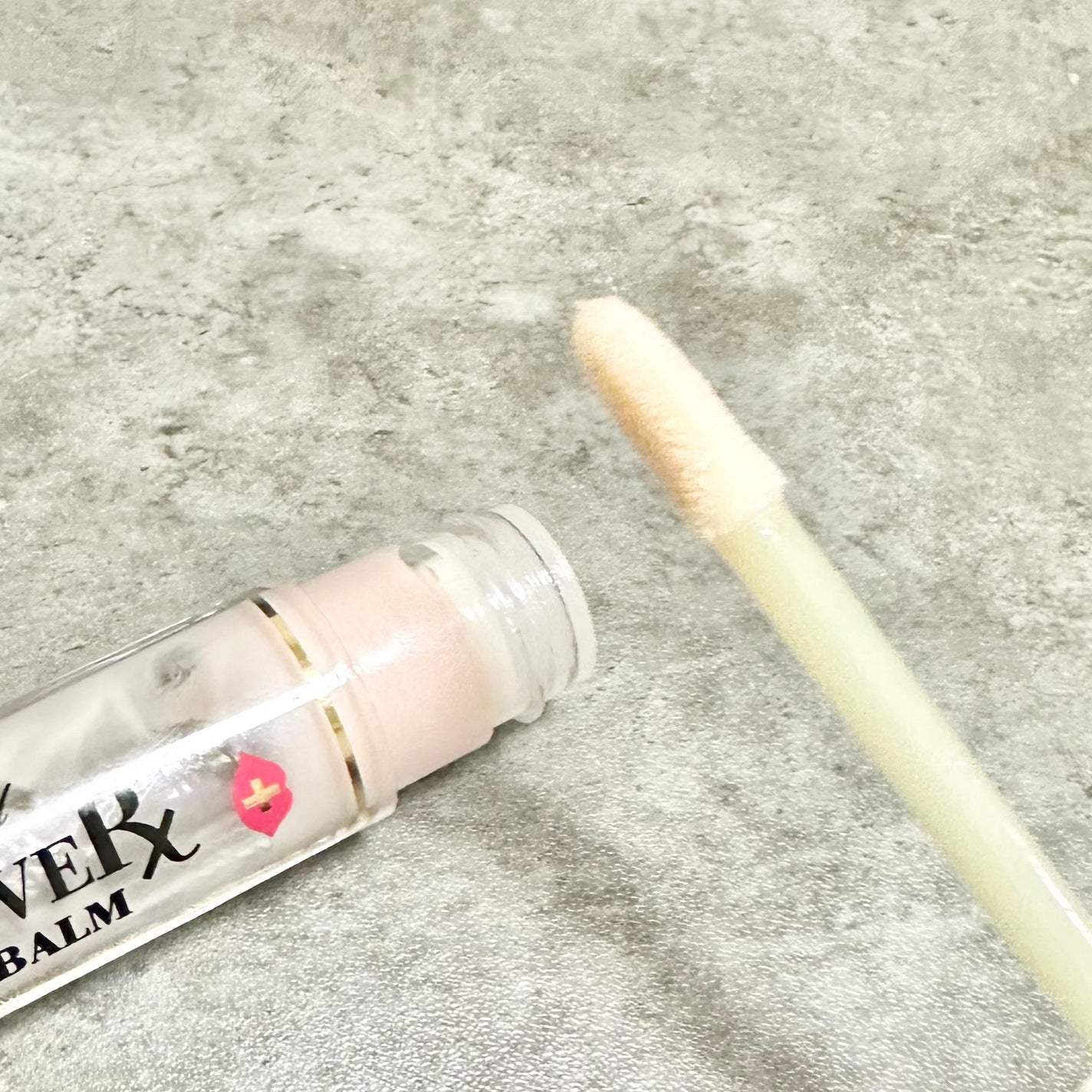 ~トゥー フェイスド ハングオーバー~ ピロー バーム リップ トリートメント/Too Faced/リップ美容液を使ったクチコミ(3枚目)