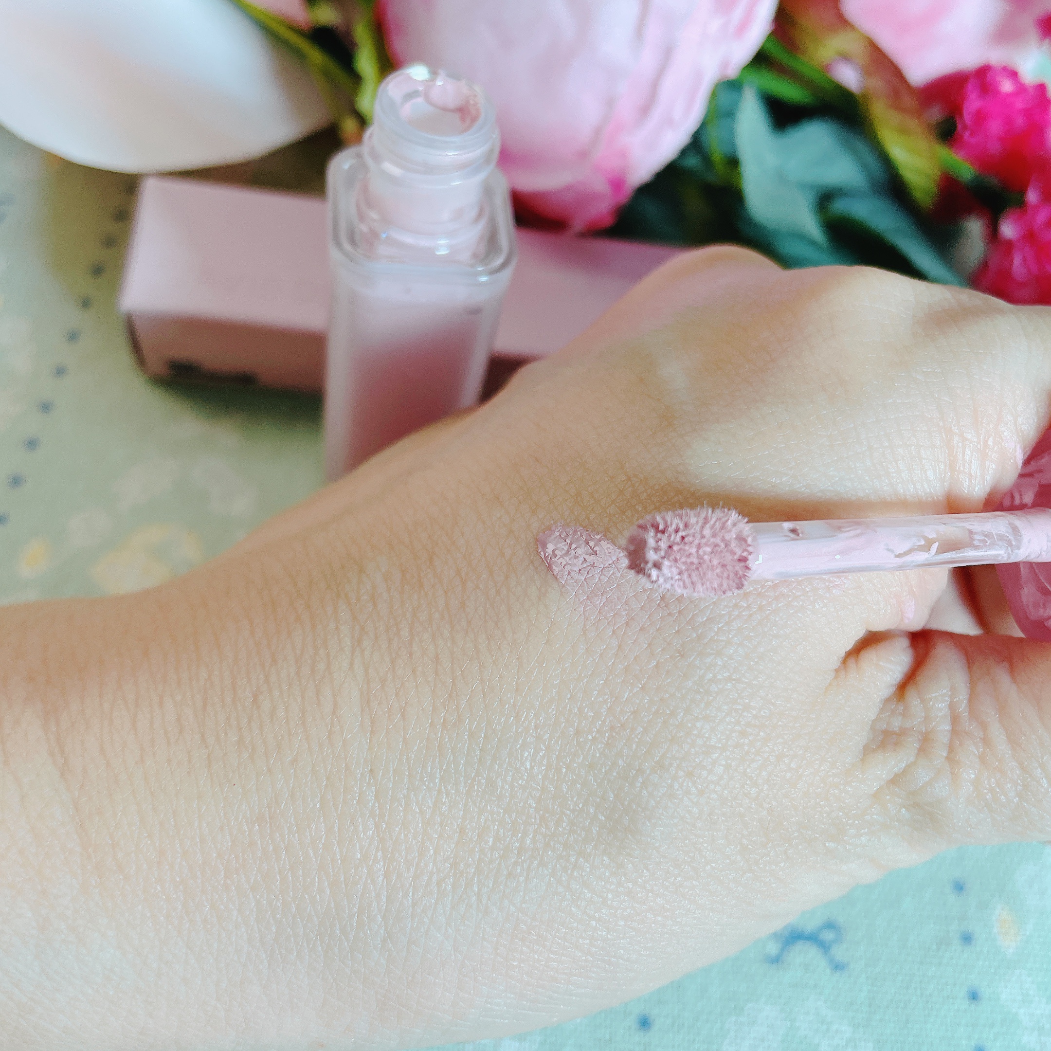 ウインク アイ シェード プライマー 14 ライトライラック/Javin De Seoul/リキッドアイシャドウを使ったクチコミ（2枚目）