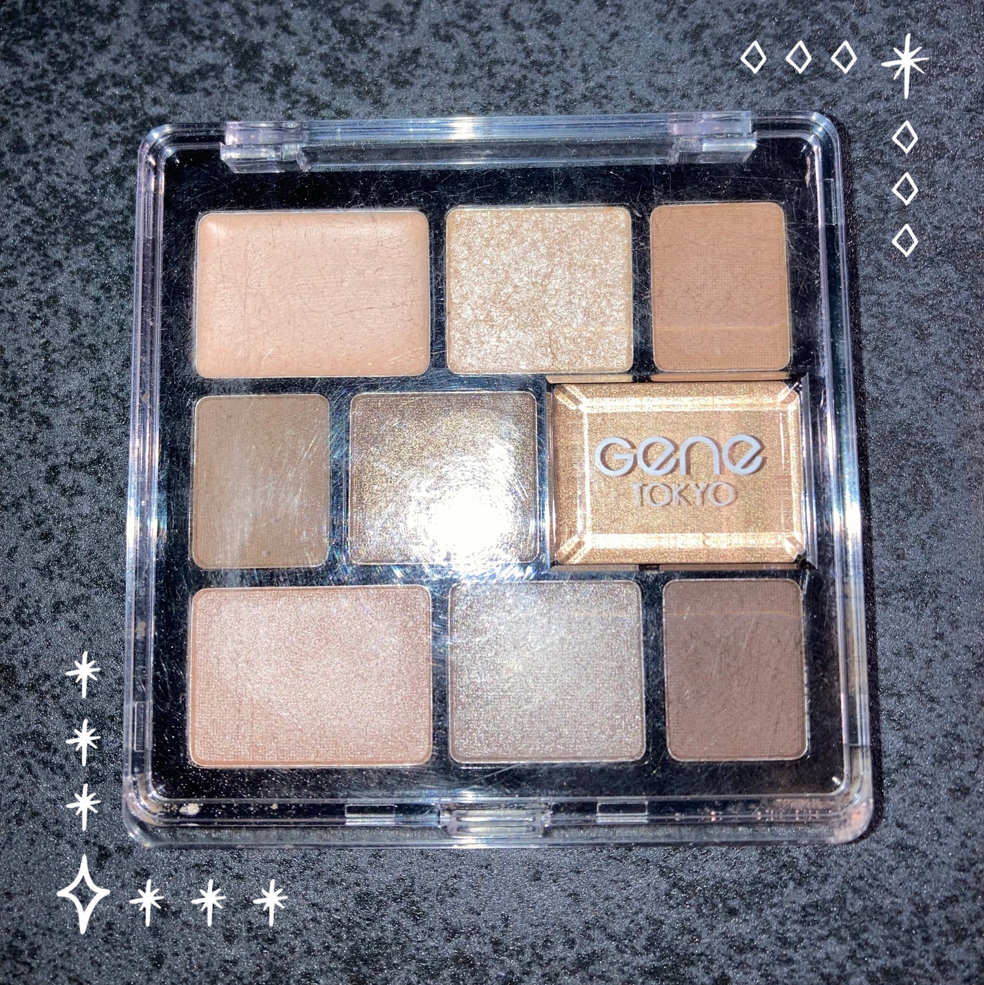 UR GLAM BLOOMING EYE COLOR PALETTE/U R GLAM/アイシャドウパレットを使ったクチコミ(1枚目)