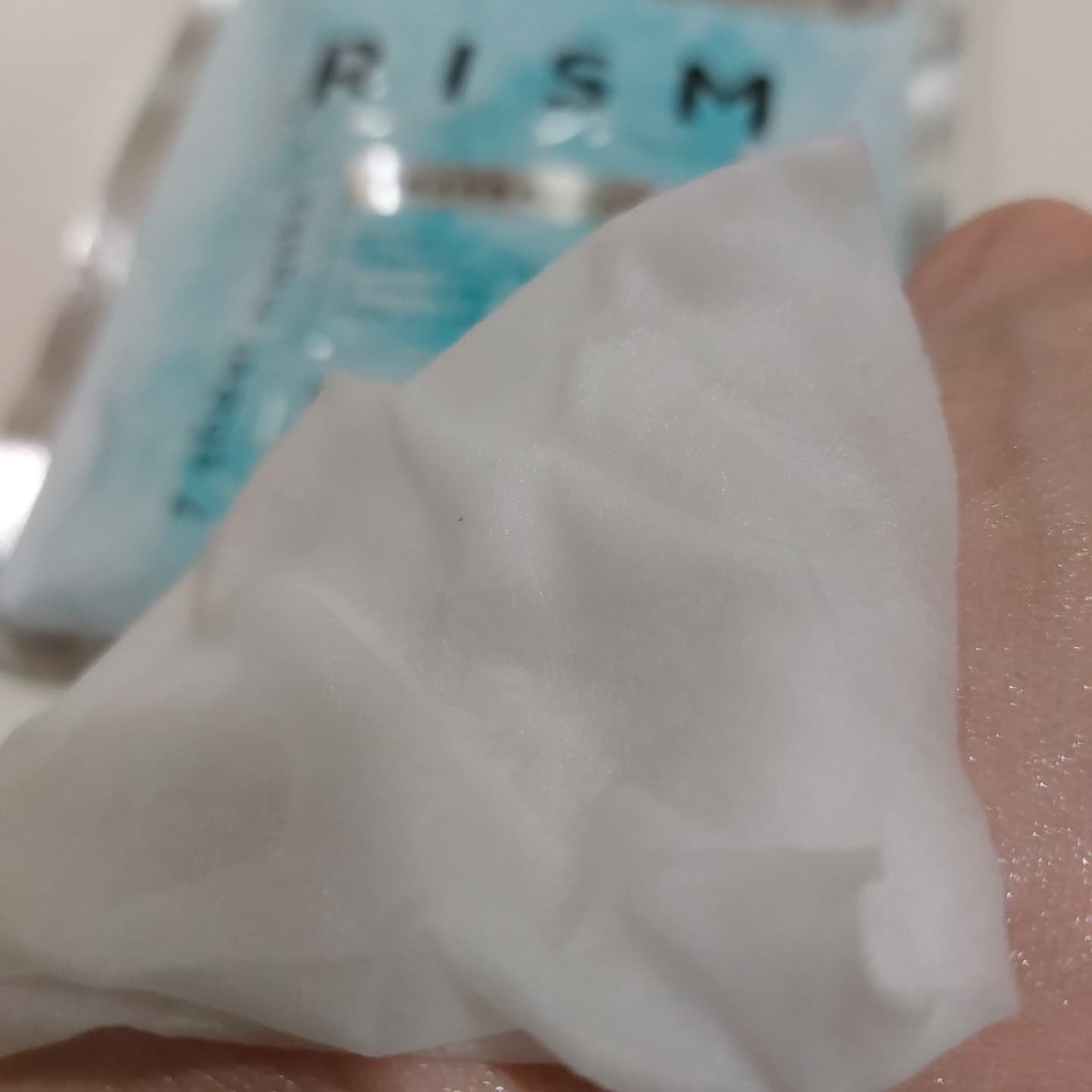 暁子 on LIPS 「肌のゴワつきが気になる方におすすめ。紫外線ダメージによりインナ..」(4枚目)