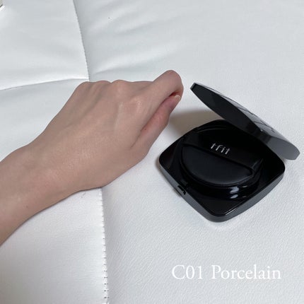 レイヤリングフィット グロークッションEX C01 ポースリン(Porcelain)/TFIT/クッションファンデーションの画像
