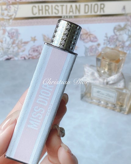 Dior ミス ディオール オードゥ パルファン ミニ ミスのクチコミ「Mother's Dayꫂ ၴႅၴ
Miss Dior EAU DE PARFUM ⋆⸜🌷⸝.....」(2枚目)