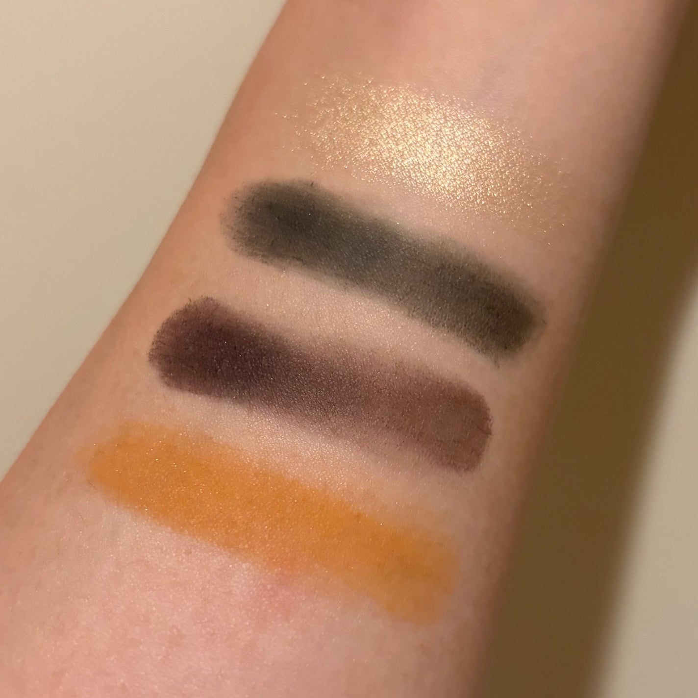 Robin on LIPS 「NYXProfessionalMakeupマシニスト アイシャ..」(3枚目)