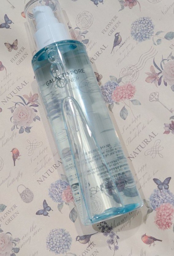 サミュ 
ガラクトポア オーツートナー

毛穴ケア
→ドクダミエキスとPHA成分配合で毛穴の老廃物を除去し、若々しい肌へ

ヒアルロン酸も配合されているのでさっぱりしてるけど、保湿力はあります！

ふった時に出る酵素バブルが目に見えます👀