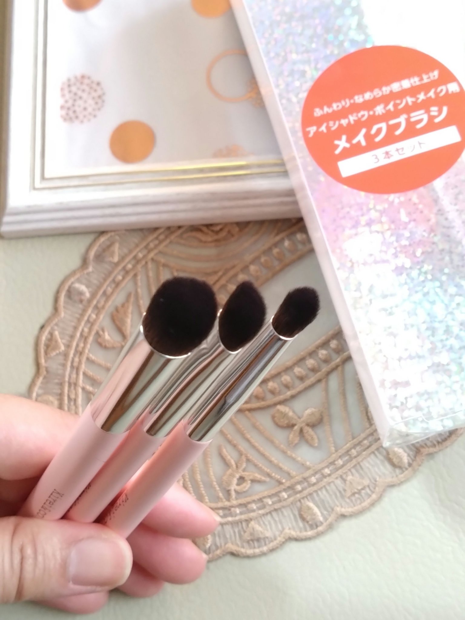 Kirei&co. アイシャドウ・ポイントメイク用メイクブラシ のクチコミ「Kirei&co.　アイシャドウ・ポイントメイク用メイクブラシ
購入しました！
近所のウエルシ.....」（2枚目）