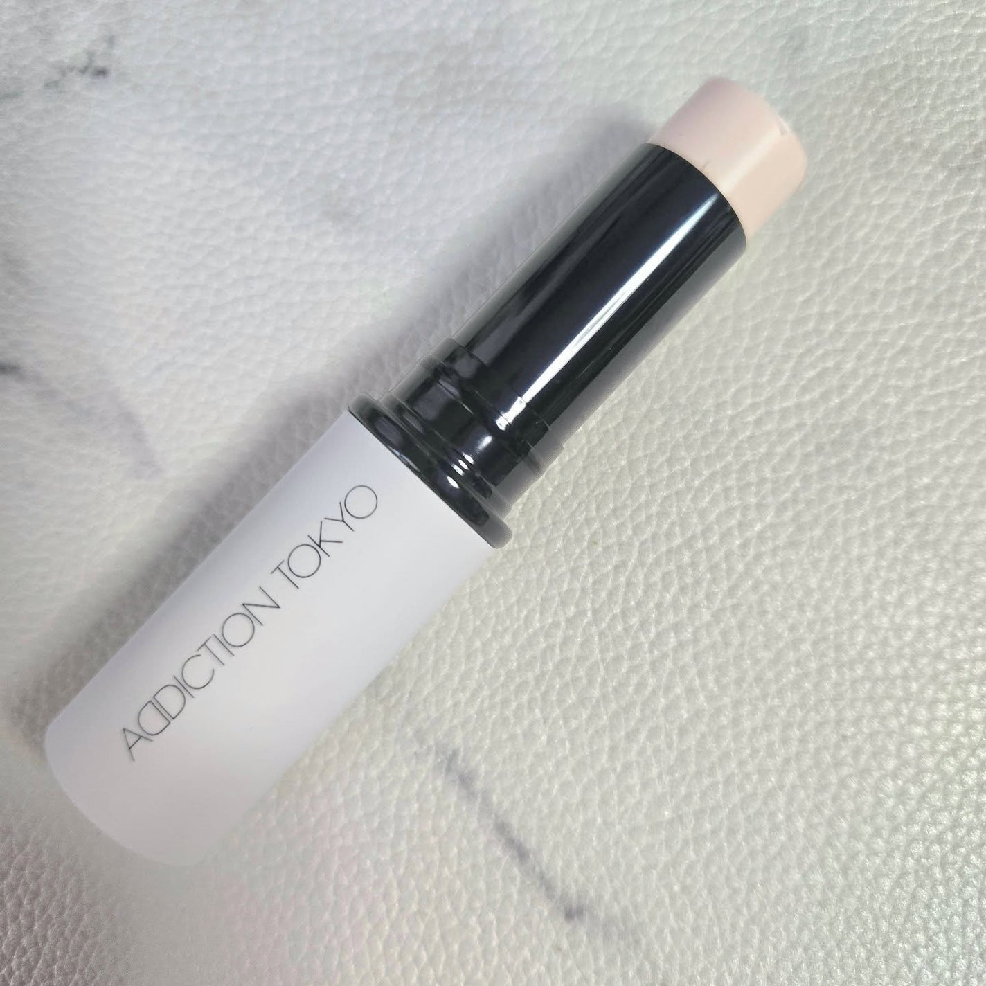 アディクション シルキーバームスティック/ADDICTION/化粧下地を使ったクチコミ(3枚目)