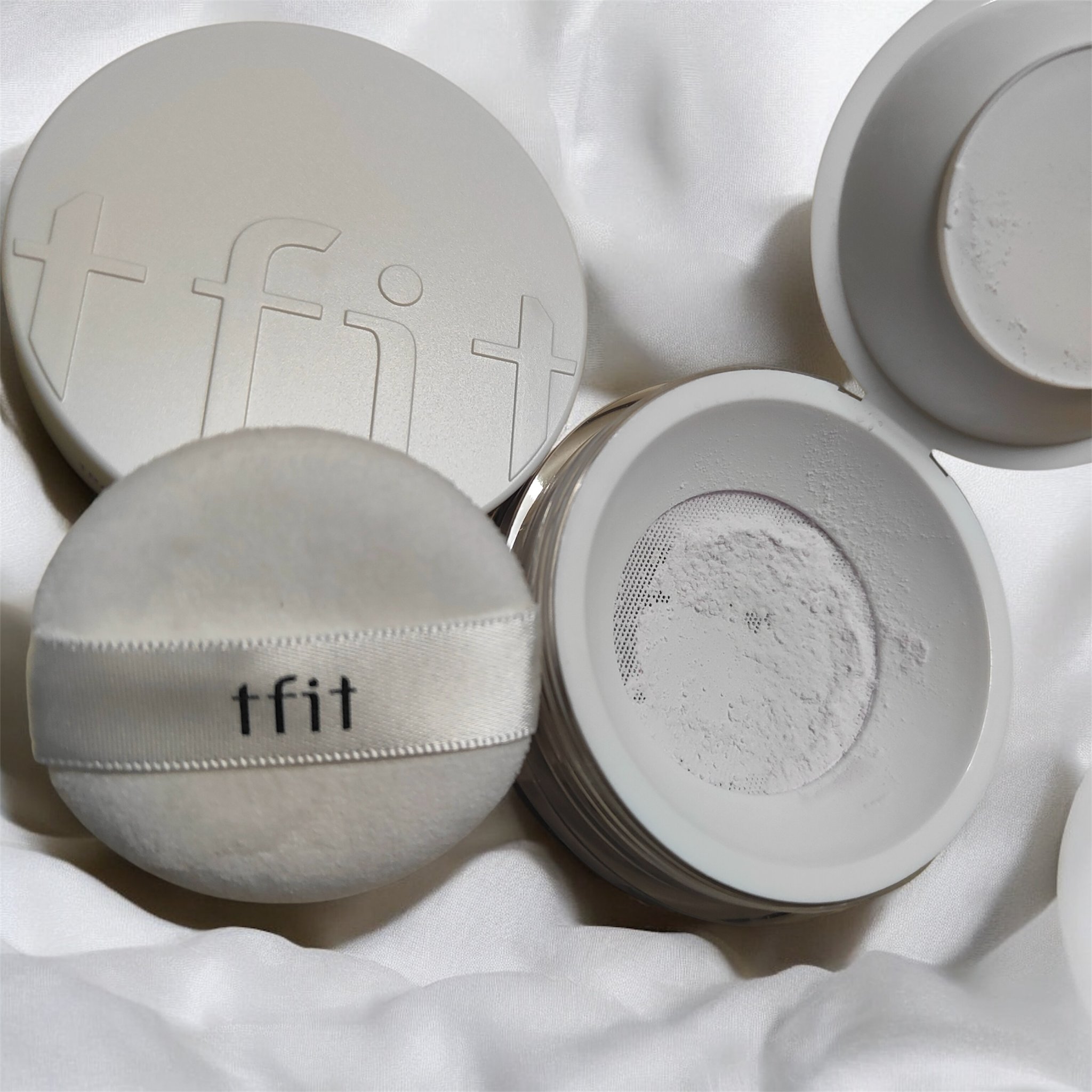 トランスルーセントセットフィニッシングパウダー/TFIT/ルースパウダーを使ったクチコミ（2枚目）