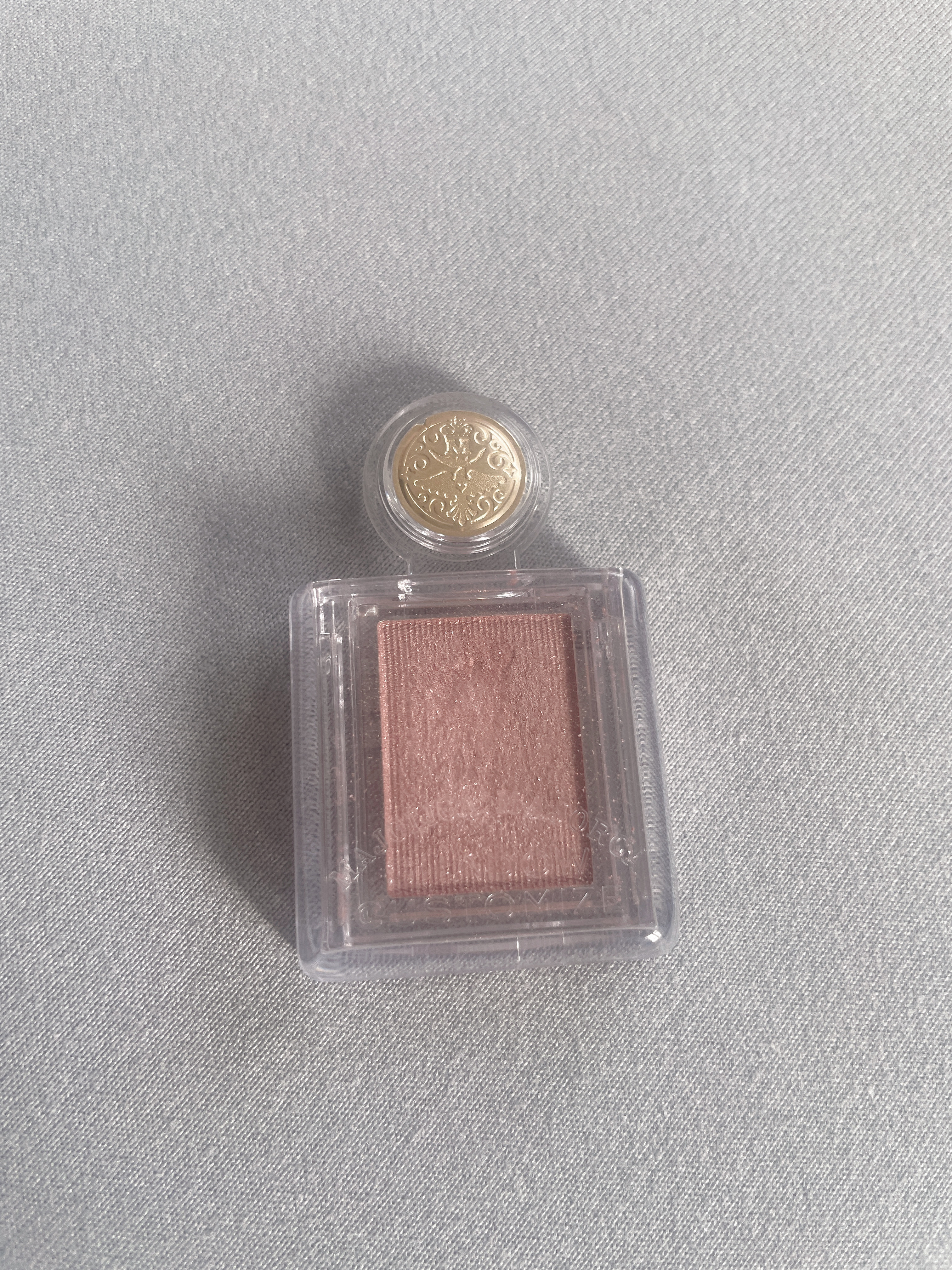 シャドーカスタマイズ/MAJOLICA MAJORCA/単色アイシャドウを使ったクチコミ（1枚目）