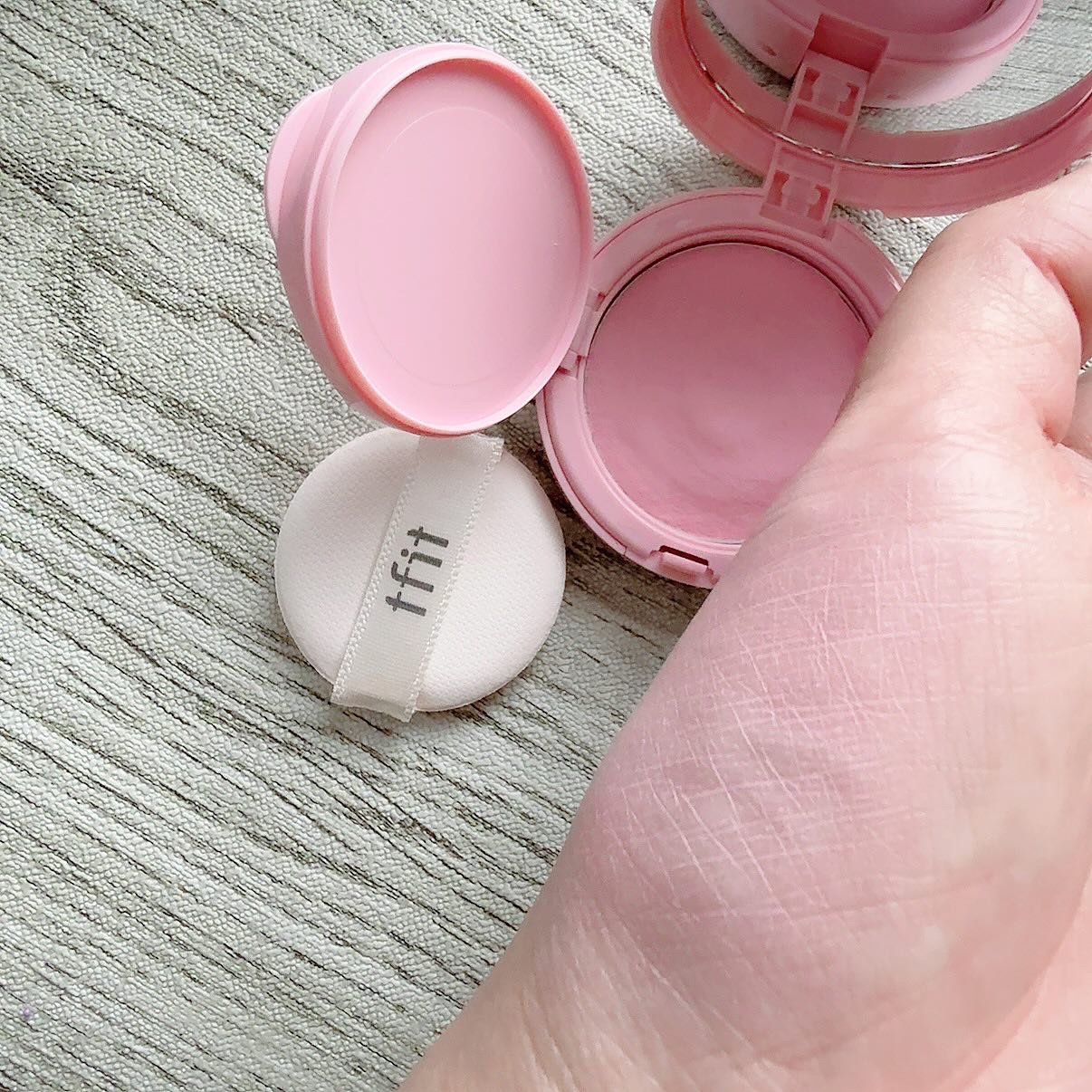 トランスルーセントセットフィニッシングパウダー/TFIT/ルースパウダーを使ったクチコミ（3枚目）