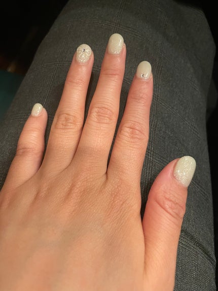 なしか  フォロバ100🩵 on LIPS 「🆕ネイル💅夏なので爽やかな感じで可愛らしく仕上げていただきまし..」(2枚目)