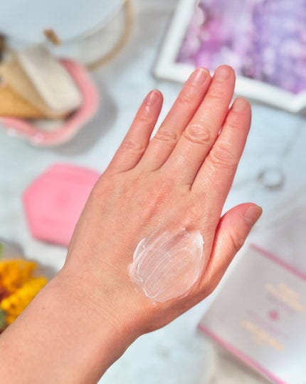 アクア アレゴリア ハンドクリーム ローザ ロッサ/GUERLAIN/ハンドクリームを使ったクチコミ(5枚目)