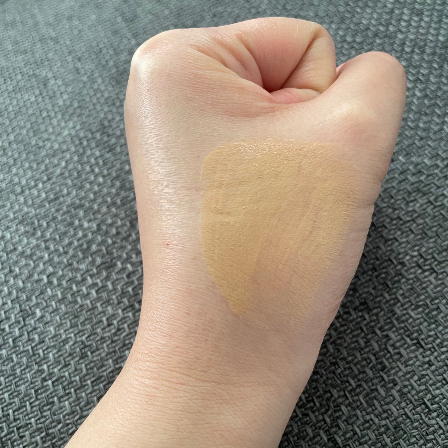 インテンシブ セラム ファンデーション/BOBBI BROWN/リキッドファンデーションを使ったクチコミ(4枚目)