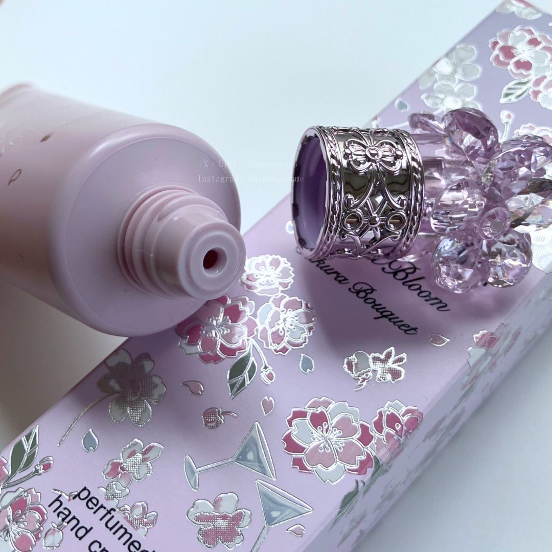 クリスタルブルーム　サクラブーケ　パフュームド ハンドクリーム /JILL STUART/ハンドクリームを使ったクチコミ（2枚目）