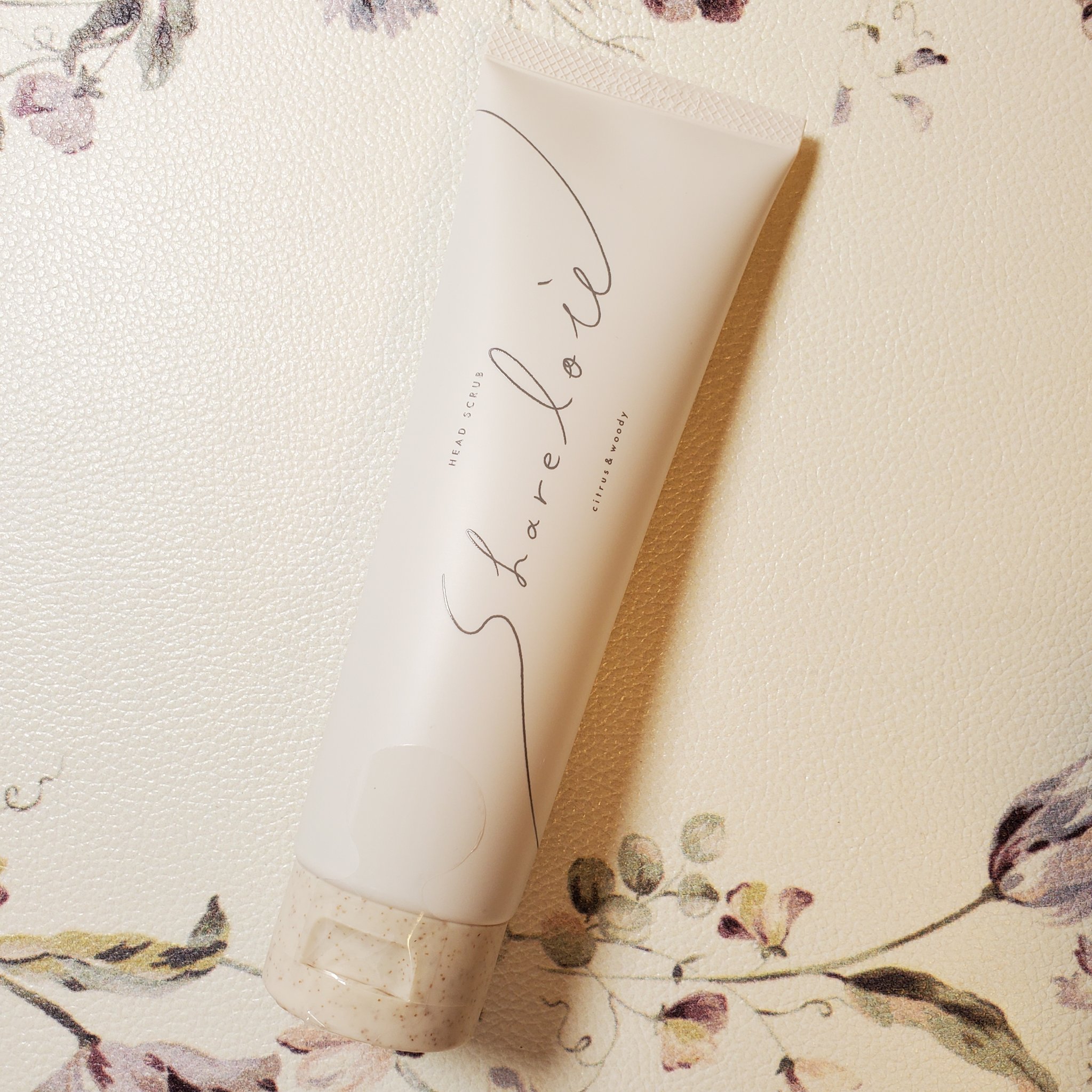 シェアロユー ヘッドスクラブ シトラス&ウッディの香り/shareloù/ヘッドスクラブを使ったクチコミ（3枚目）