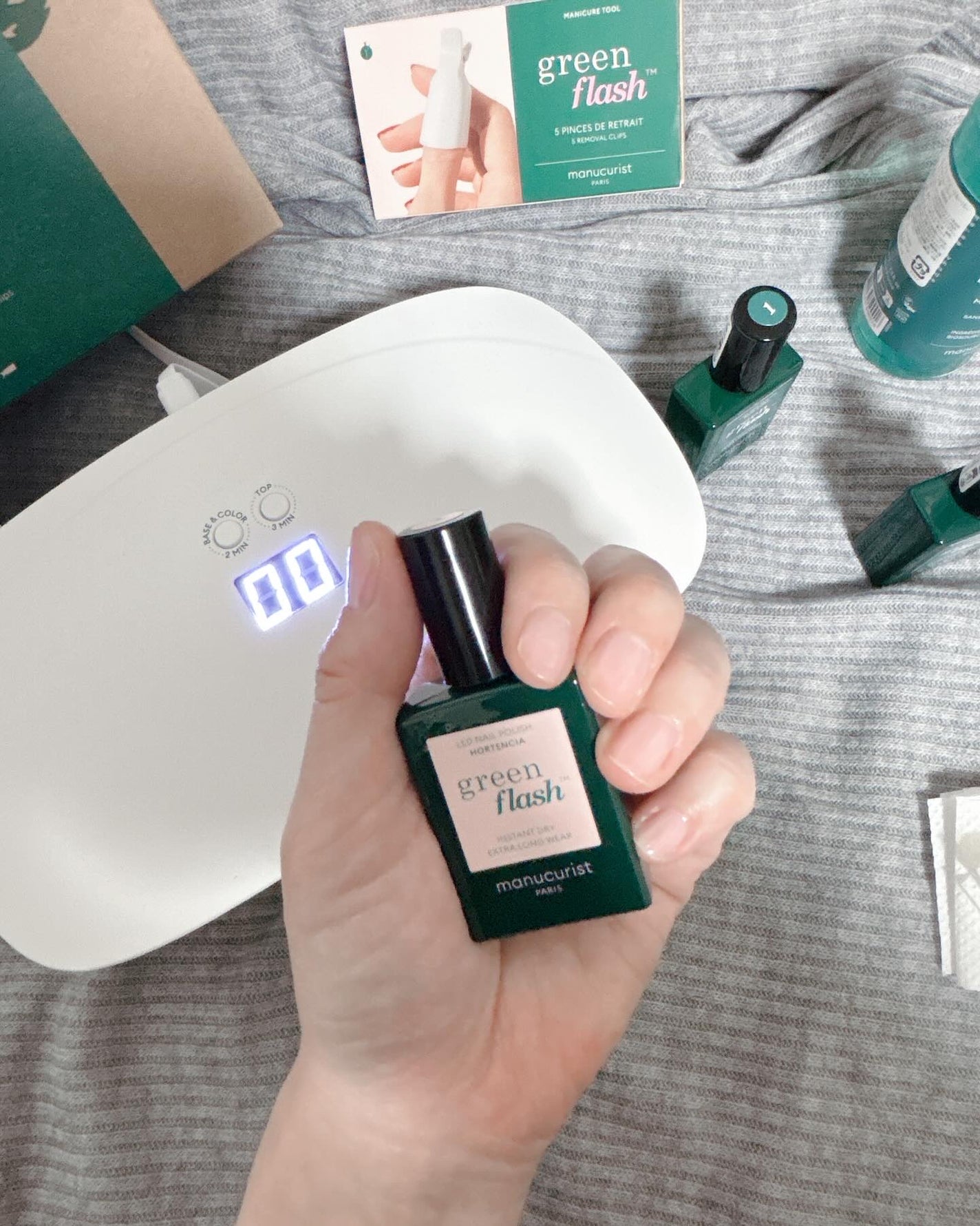 kz*フォロバ💯 on LIPS 「manucuristPARISgreenflashスターターキ..」(8枚目)
