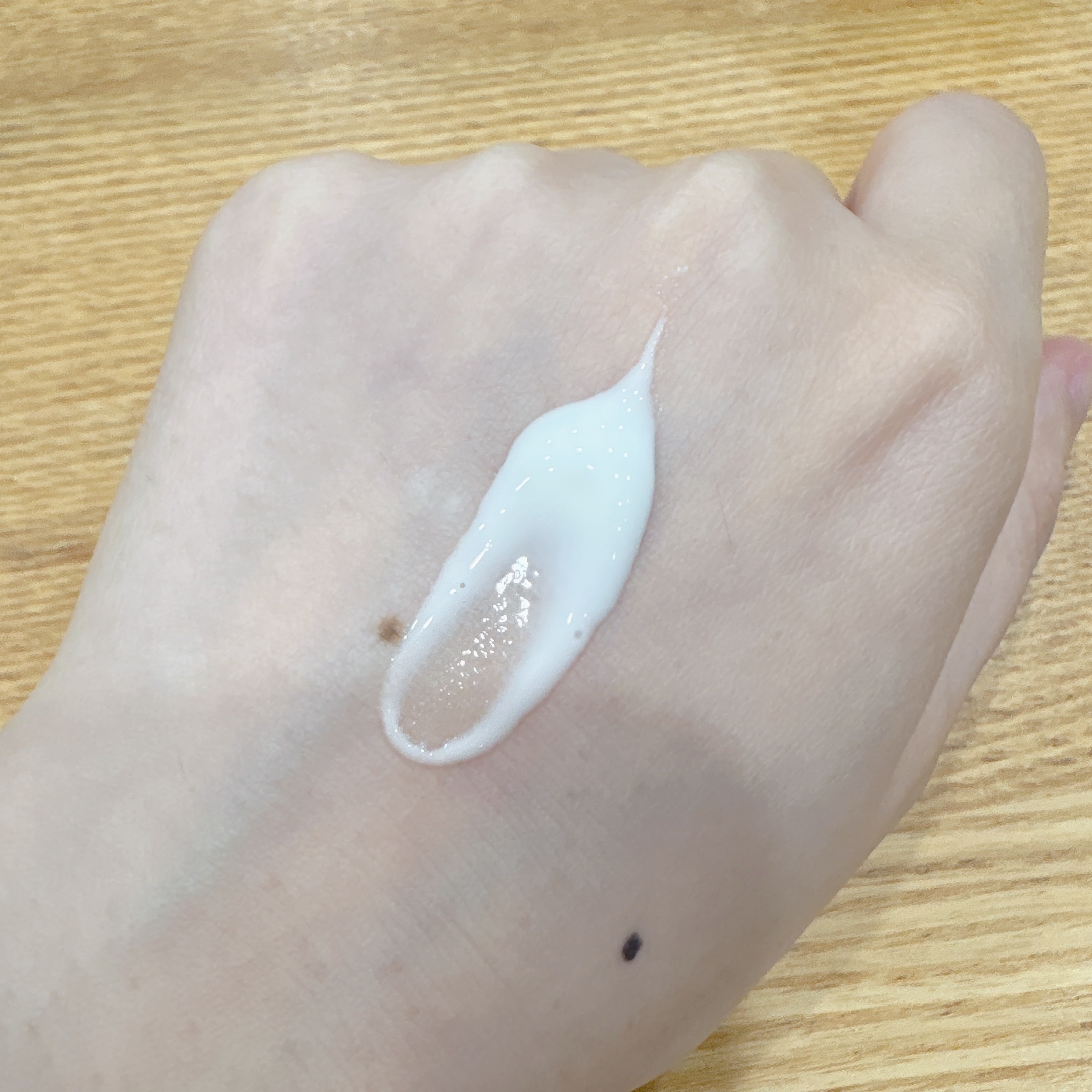 スキンアクア スーパーモイスチャージェル/スキンアクア/日焼け止めジェルを使ったクチコミ（3枚目）