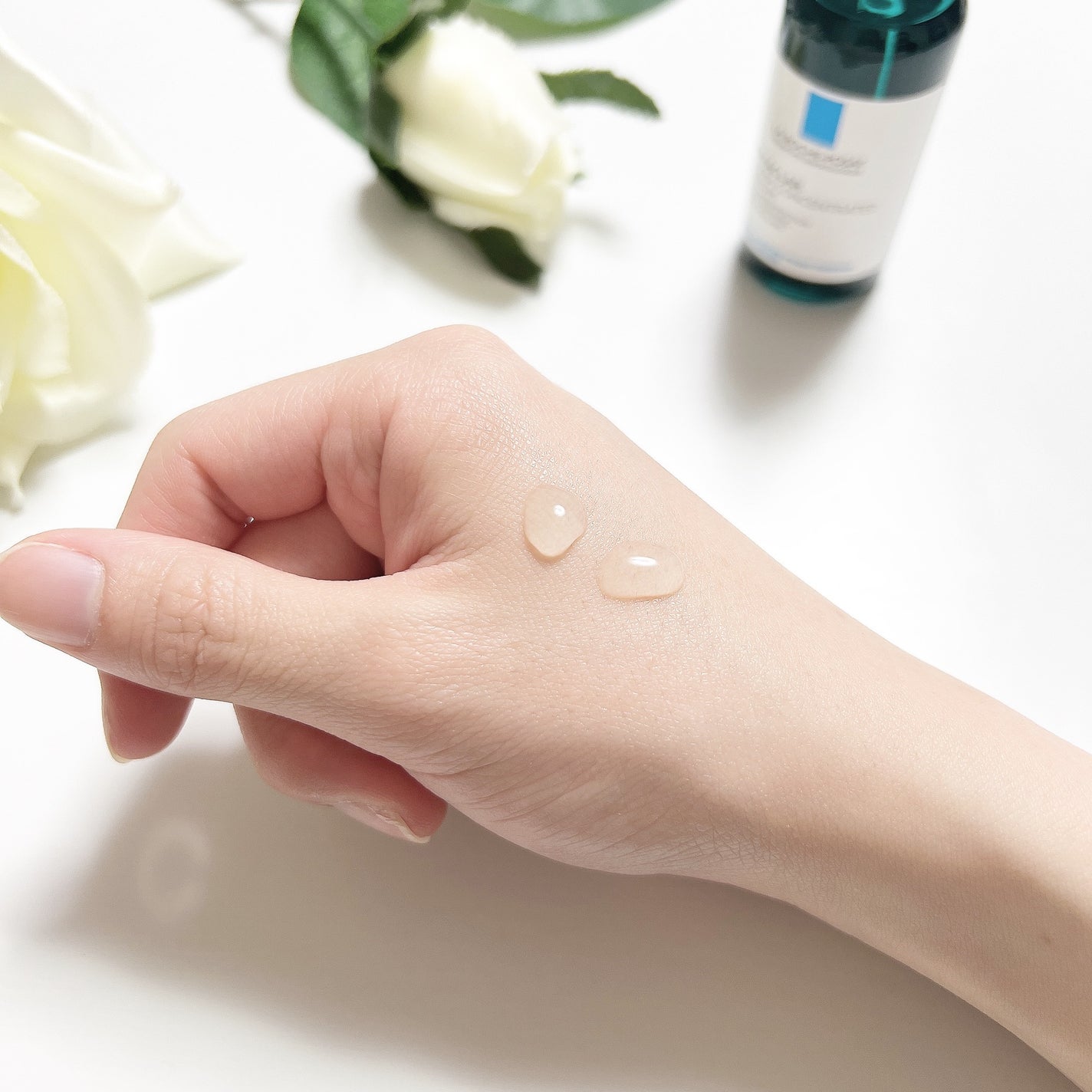 エファクラ ピールケア セラム/ラ ロッシュ ポゼ/美容液を使ったクチコミ(2枚目)