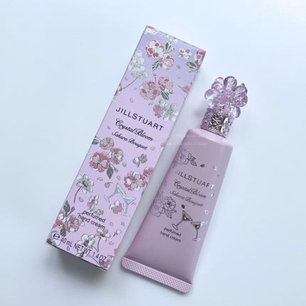 クリスタルブルーム サクラブーケ パフュームド ハンドクリーム /JILL STUART/ハンドクリームを使ったクチコミ(1枚目)