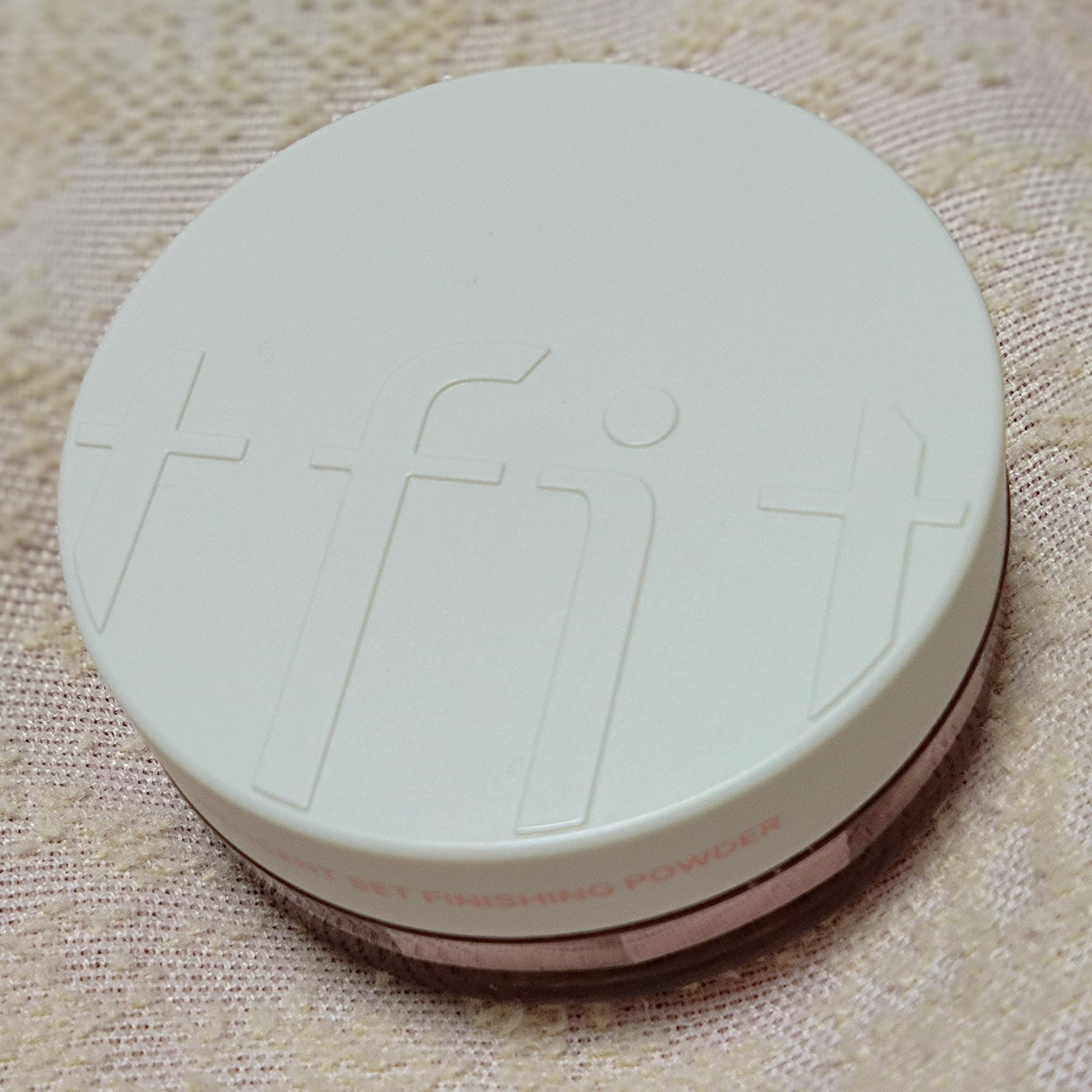 トランスルーセントセットフィニッシングパウダー/TFIT/ルースパウダーを使ったクチコミ（2枚目）