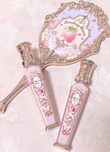 ストロベリーロココシリーズ グロウリップグロス G01 ストロベリーマカロン/FlowerKnows/リップグロスの画像