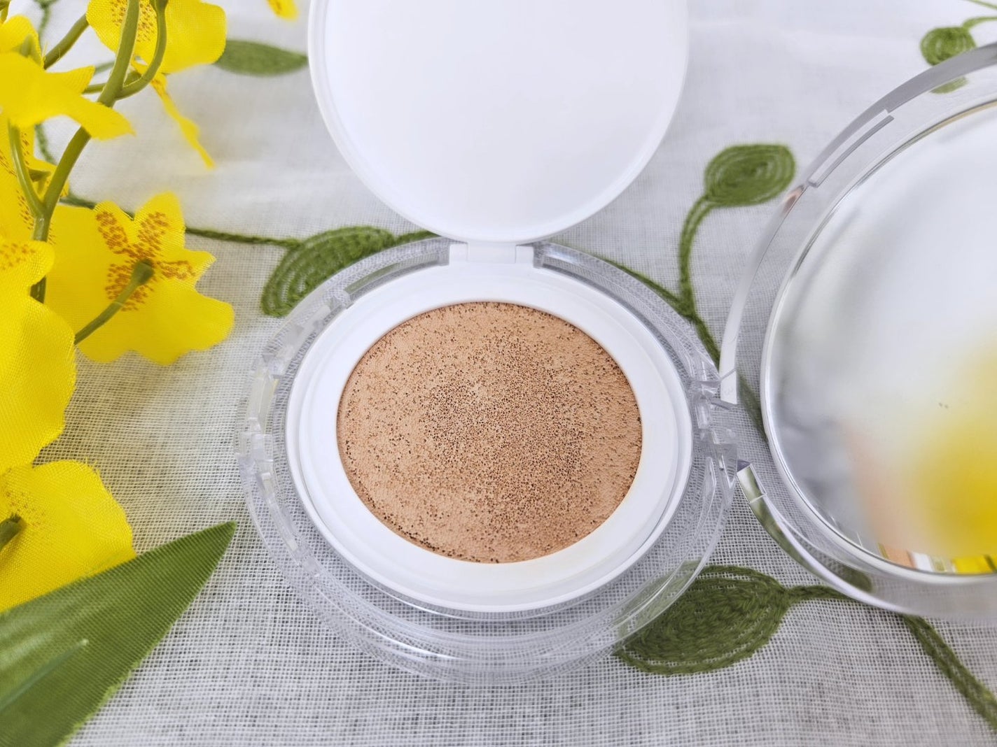 ハートリーフシーンカバークッション/23years old/クッションファンデーションを使ったクチコミ(3枚目)