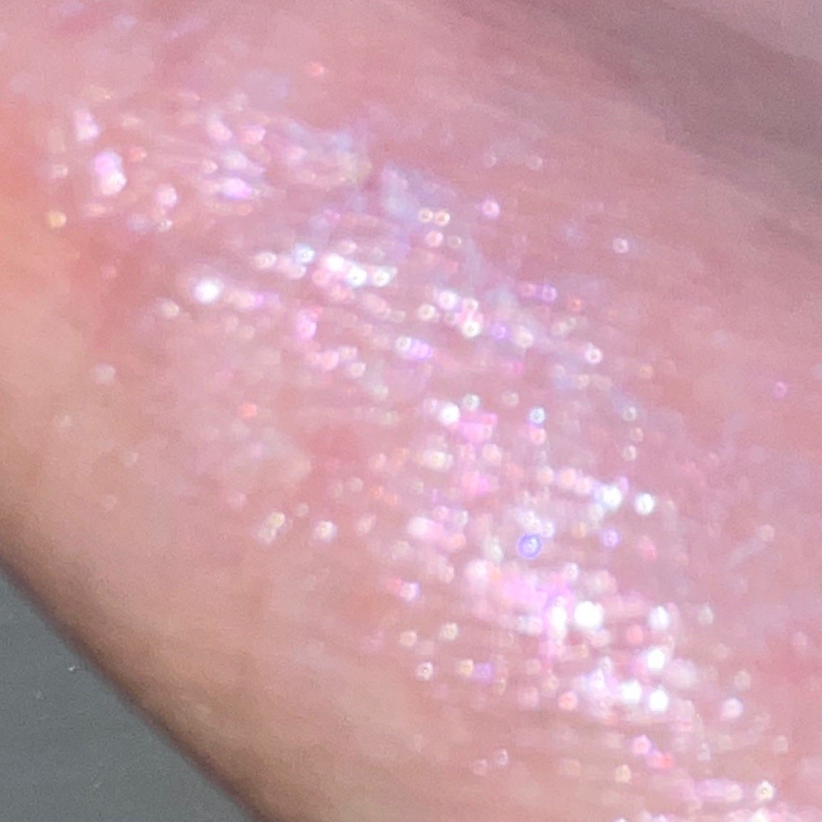 シングルシャイニーアイシャドウ/CEZANNE/アイシャドウを使ったクチコミ(4枚目)