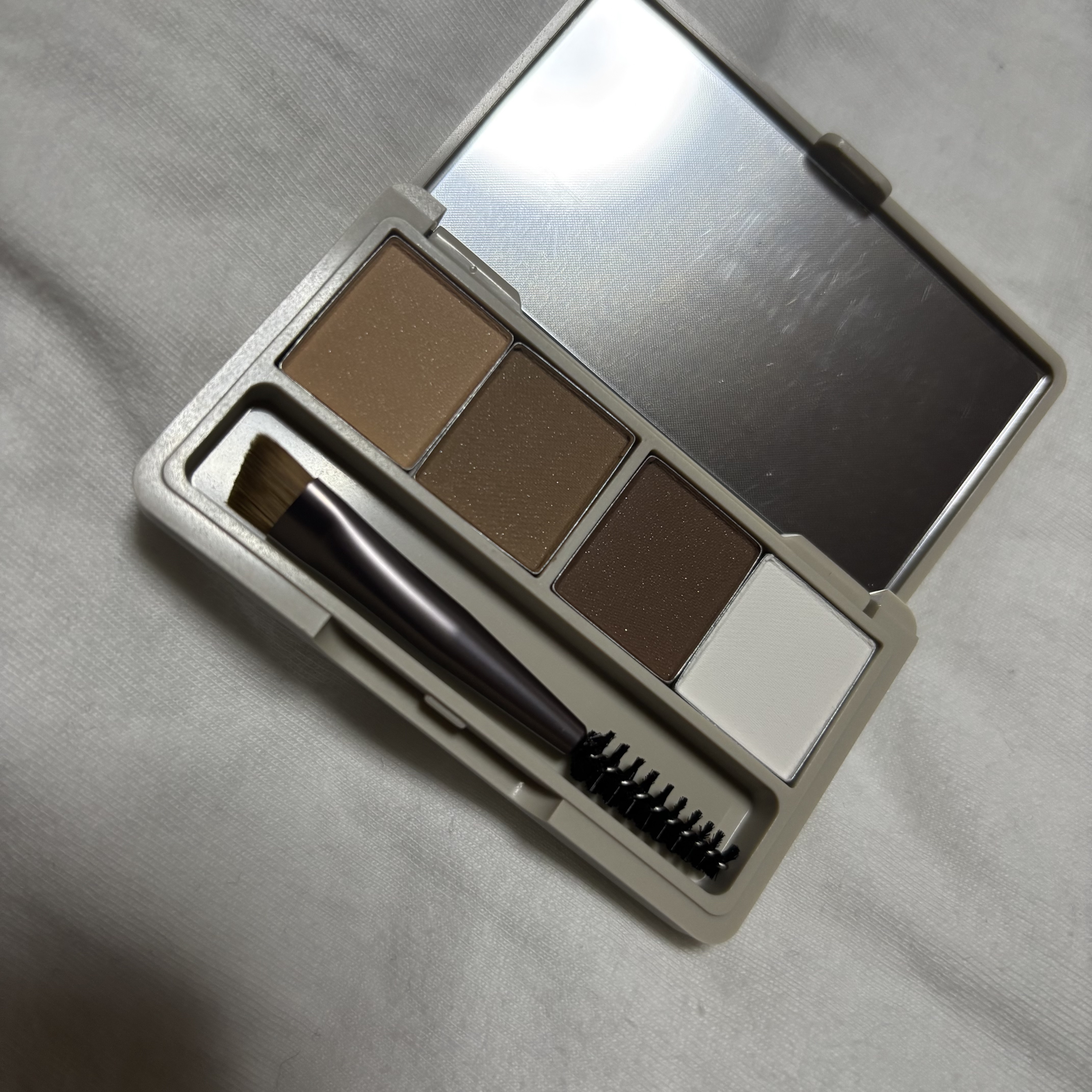 マジカルアイブロウカラー/Fujiko/眉マスカラを使ったクチコミ（3枚目）