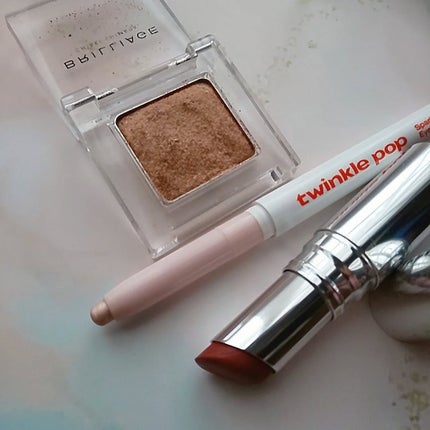 スパークリングアイスティック 01 FINE WHITE/TWINKLE POP/ペンシルアイライナーを使ったクチコミ(2枚目)
