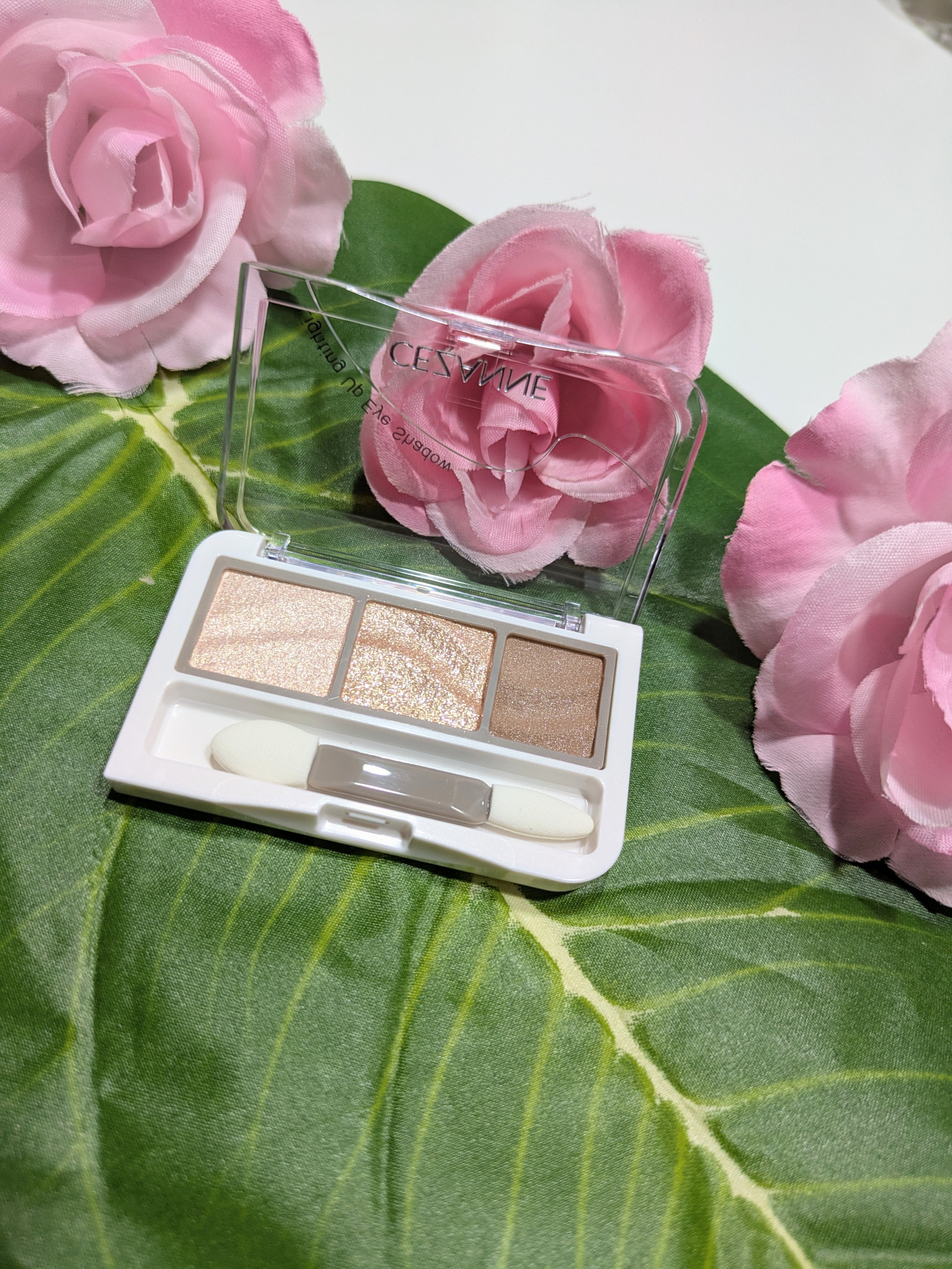 ライティングアップアイシャドウ/CEZANNE/アイシャドウを使ったクチコミ（1枚目）