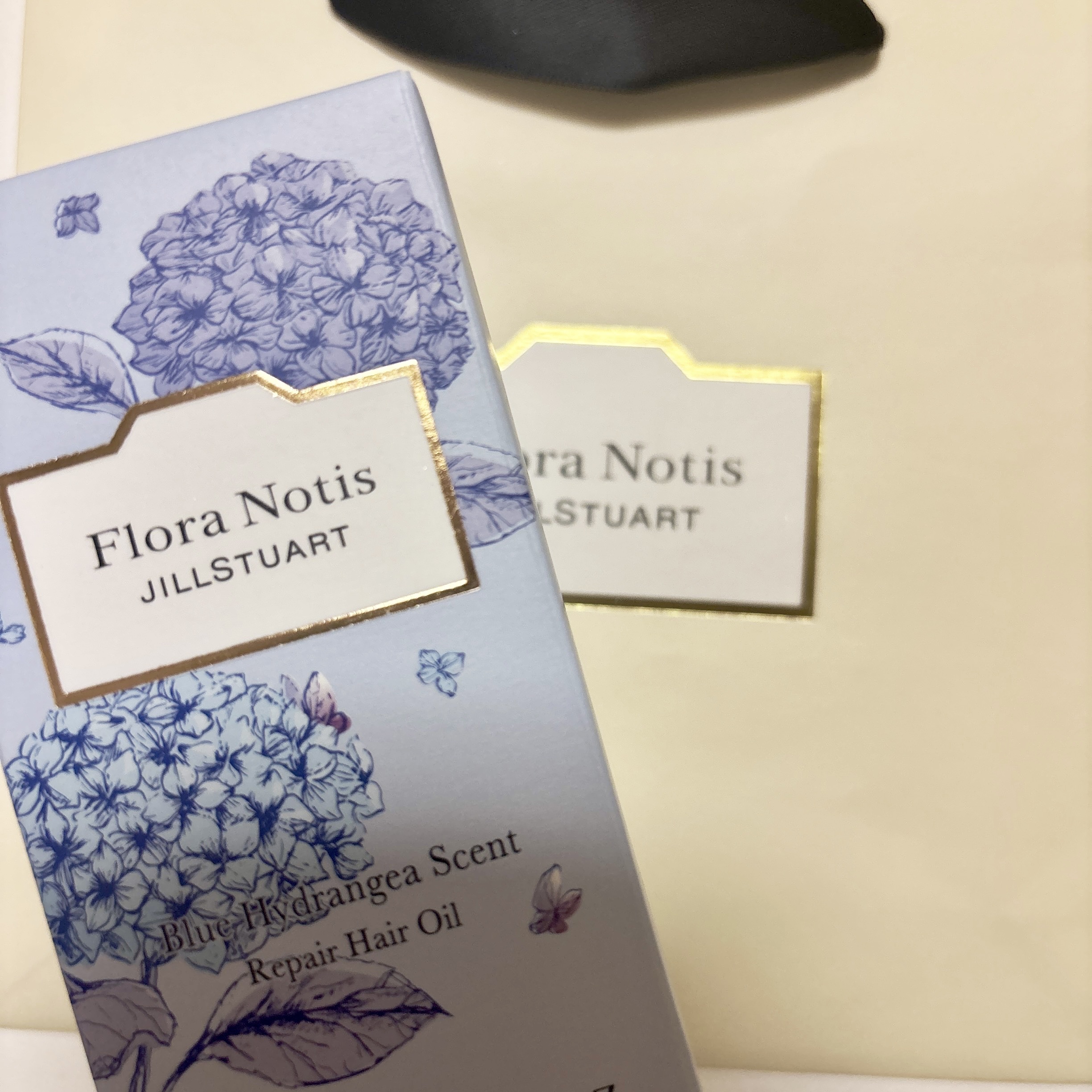 ブルーハイドレンジア リペアヘアオイル/Flora Notis JILL STUART/ヘアオイルを使ったクチコミ（2枚目）