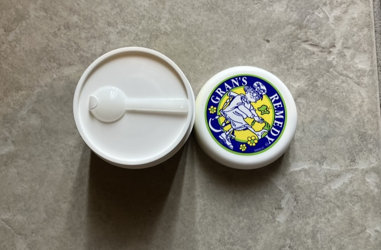 グランズレメディ フットパウダー オリジナル/グランズレメディ/デオドラント・制汗剤を使ったクチコミ（2枚目）