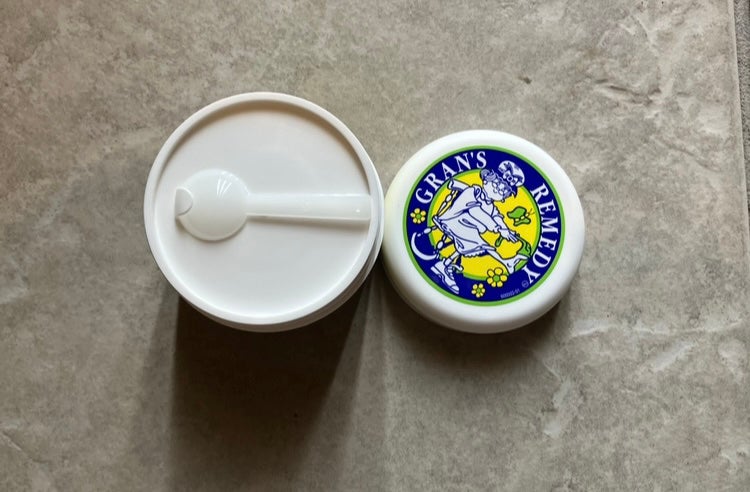 グランズレメディ フットパウダー オリジナル/グランズレメディ/デオドラント・制汗剤を使ったクチコミ(2枚目)