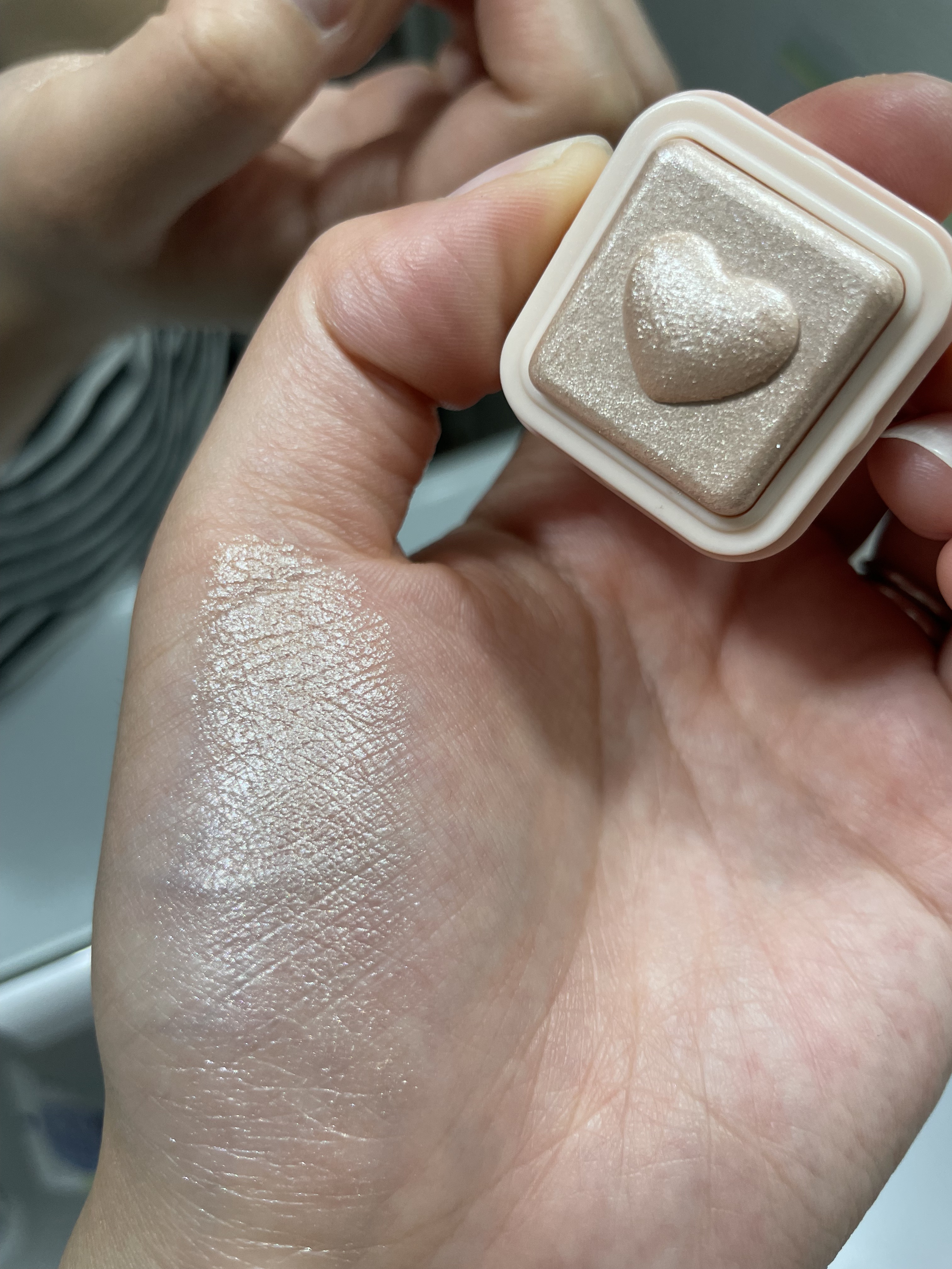 ミルクブリンハートライター/Colorgram/パウダーハイライトを使ったクチコミ（3枚目）