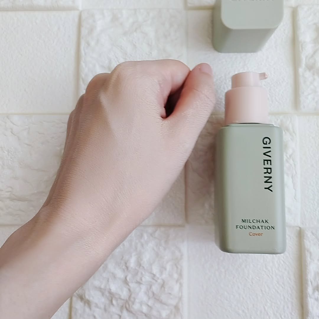 ジヴェルニー 密着カバーファンデーション/GIVERNY/リキッドファンデーションを使ったクチコミ（3枚目）